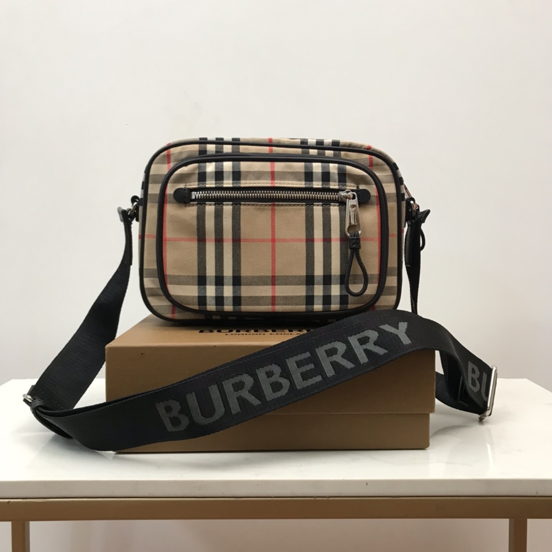 Burberry Vintage Check And Crossbody Bag For Men. Men-s Bags 8.6in/22cm - Soul Replicas