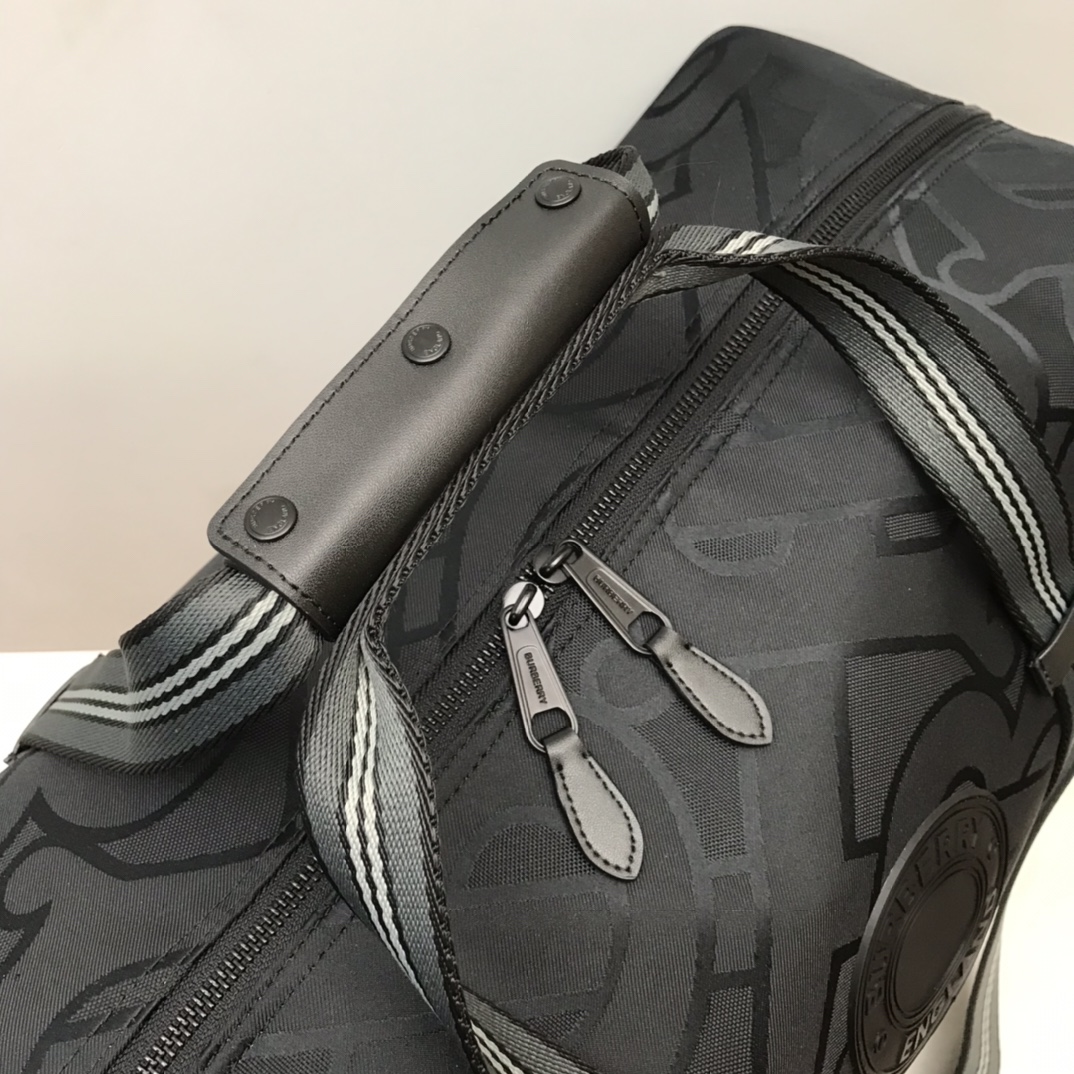 Burberry Monogram Recycled Polyester Jacquard Holdall Black For Men. Men-s Bags 19.7in/50cm - Soul Replicas