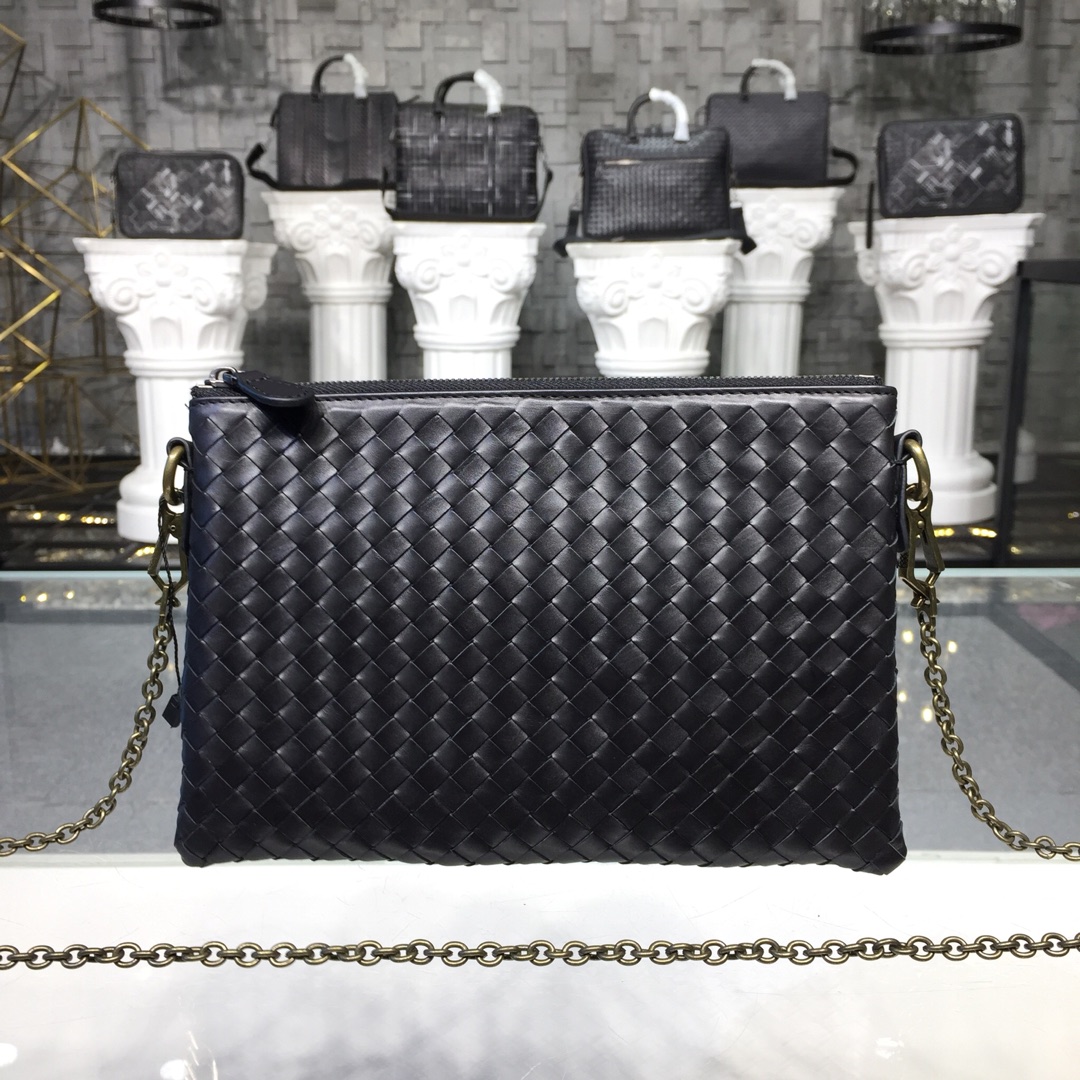 Bottega Veneta Chain Shoulder Bag Black. For Women. Women's Bags 9.6in/24.5cm - Soul Replicas