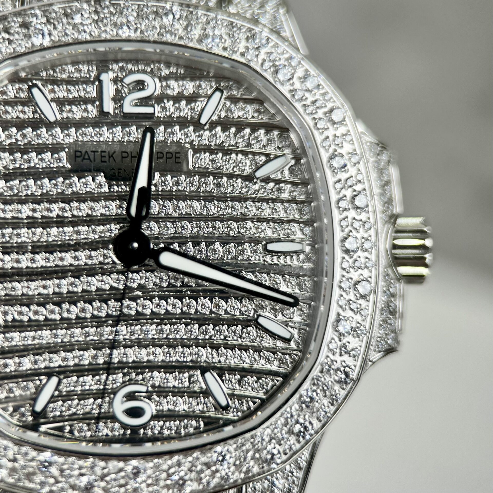 Patek Philippe Nautilus 7118 Full Diamond Replica Watch 35.2mm - Soul Replicas