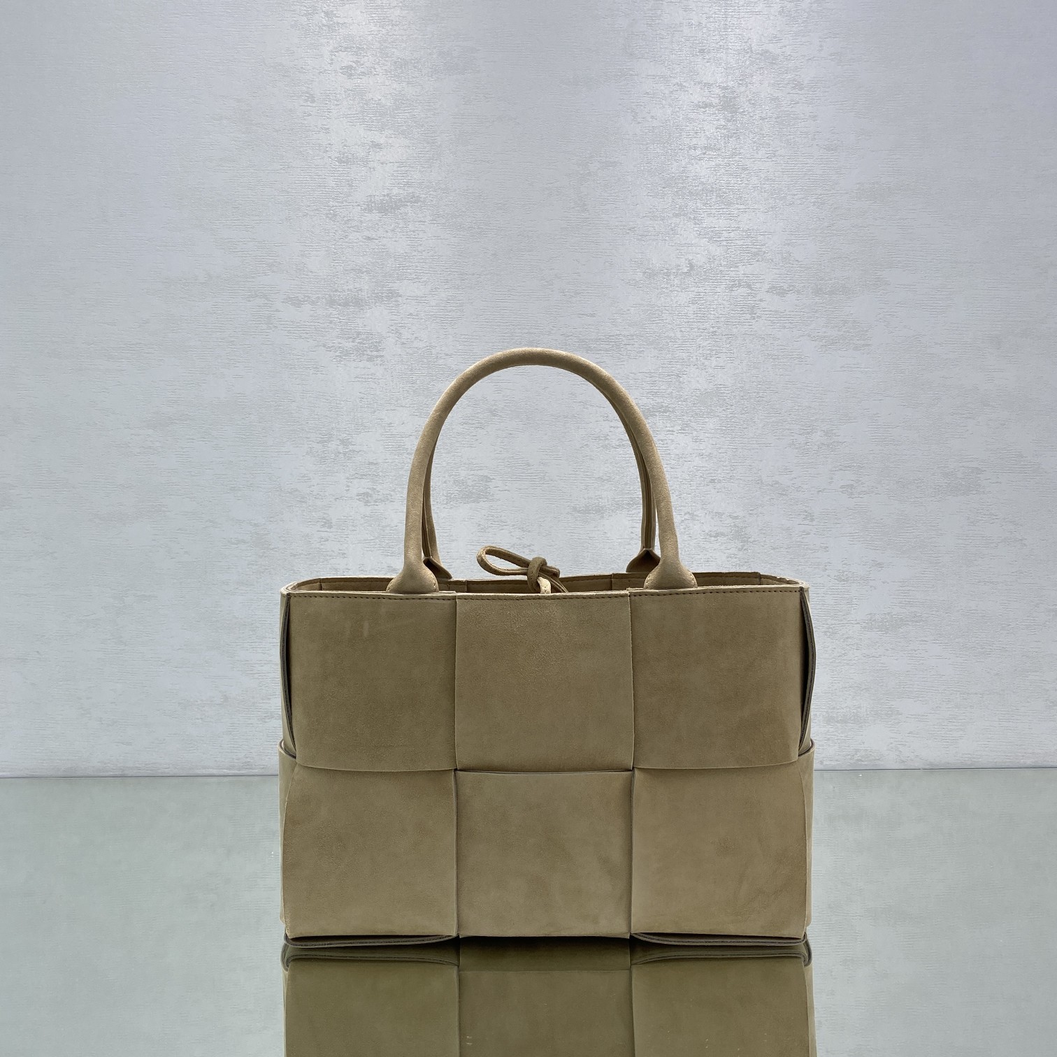 Bottega Veneta Small Arco Tote Bag Brown. For Women. Women-s Bags 14.2in/36cm - Soul Replicas