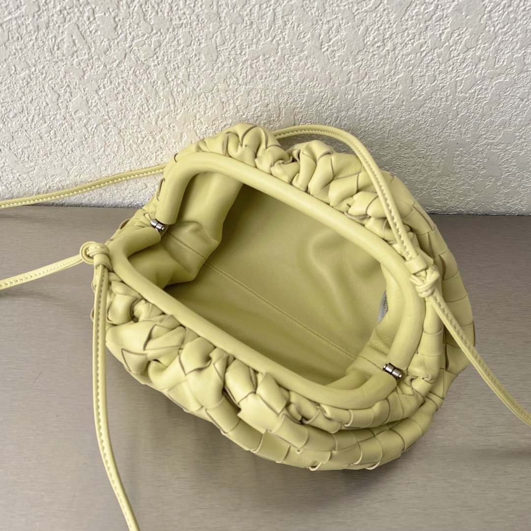 Bottega Veneta Mini Pouch Lantern. For Women. Women-s Bags 8.6in/22cm 585852VCPP17203 - Soul Replicas