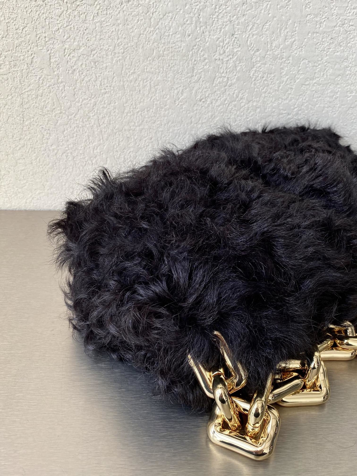 Bottega Veneta Chain Pouch Black. For Women. Women-s Bags 12.2in/31cm 620230V13L02132 - Soul Replicas