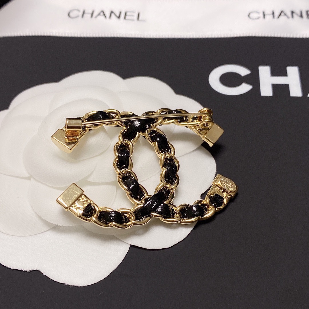 Chanel Brooch - Soul Replicas