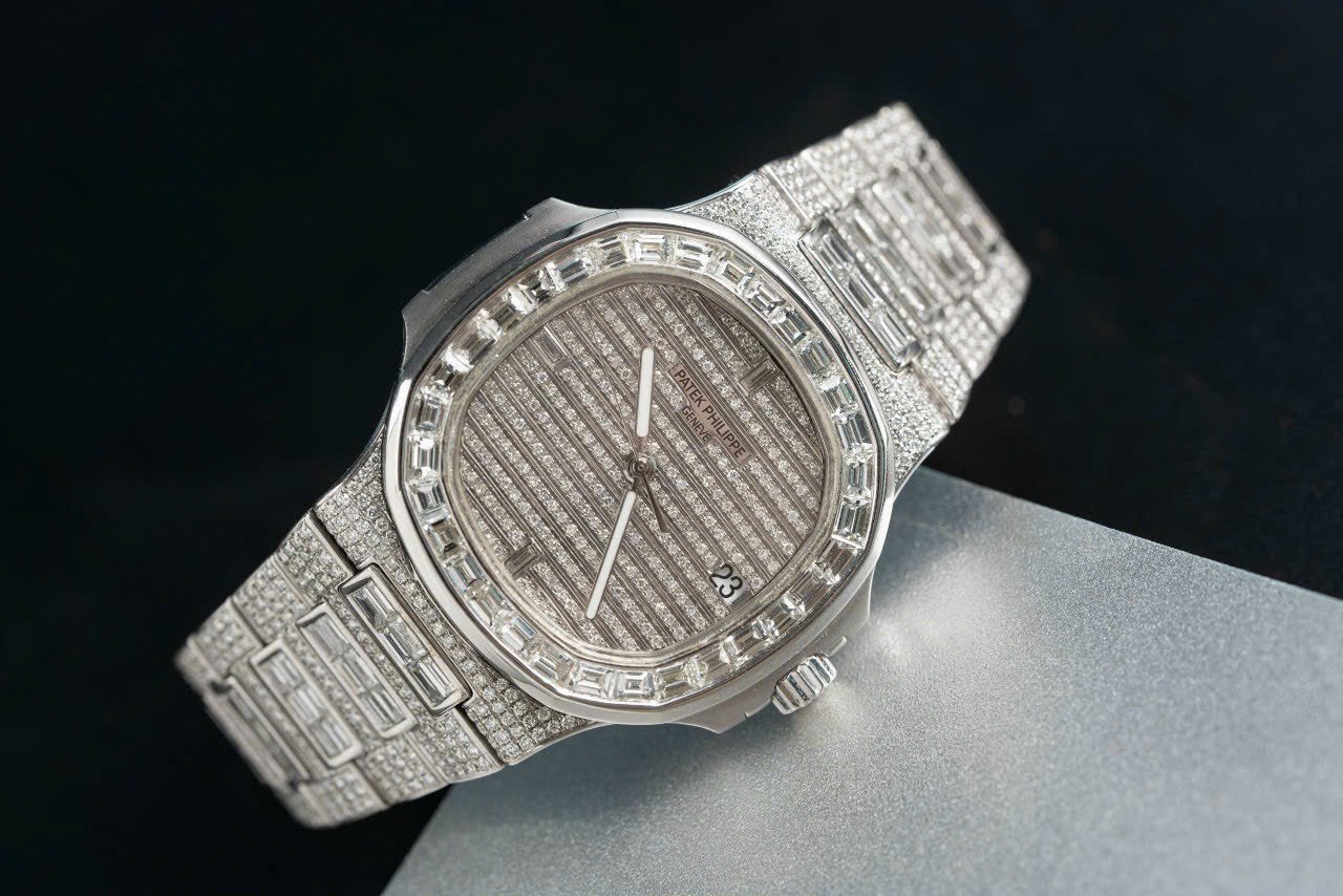 Patek Philippe Clone Watch Nautilus 5719 Full Diamonds Baguette 40mm - Soul Replicas