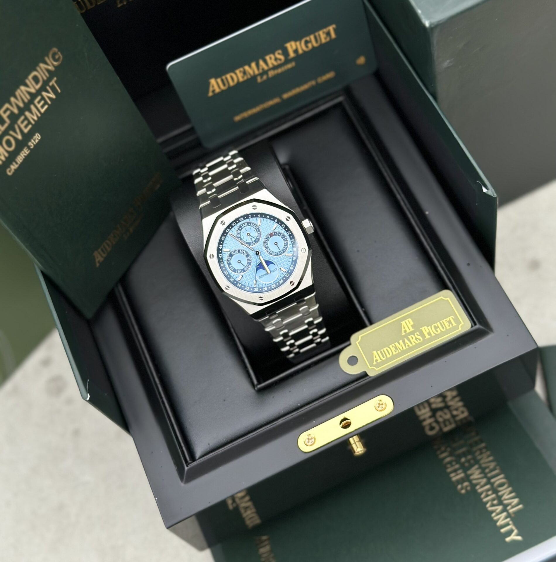 Audemars Piguet Royal Oak 26574ST Replica Watches Blue Dial 41mm - Soul Replicas