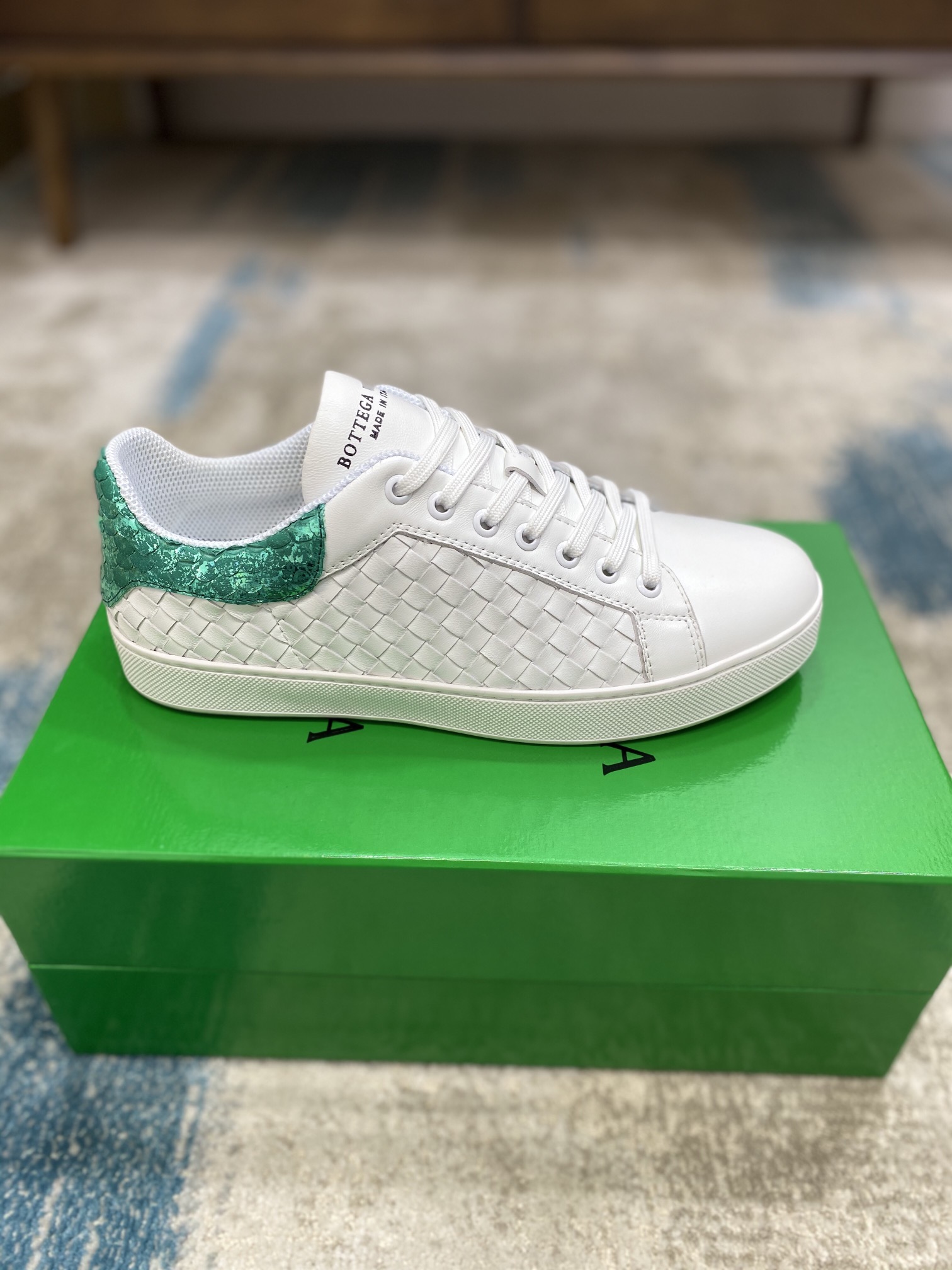 Bottega Veneta Men's With Fin Sneakers White Green For Men - Soul Replicas