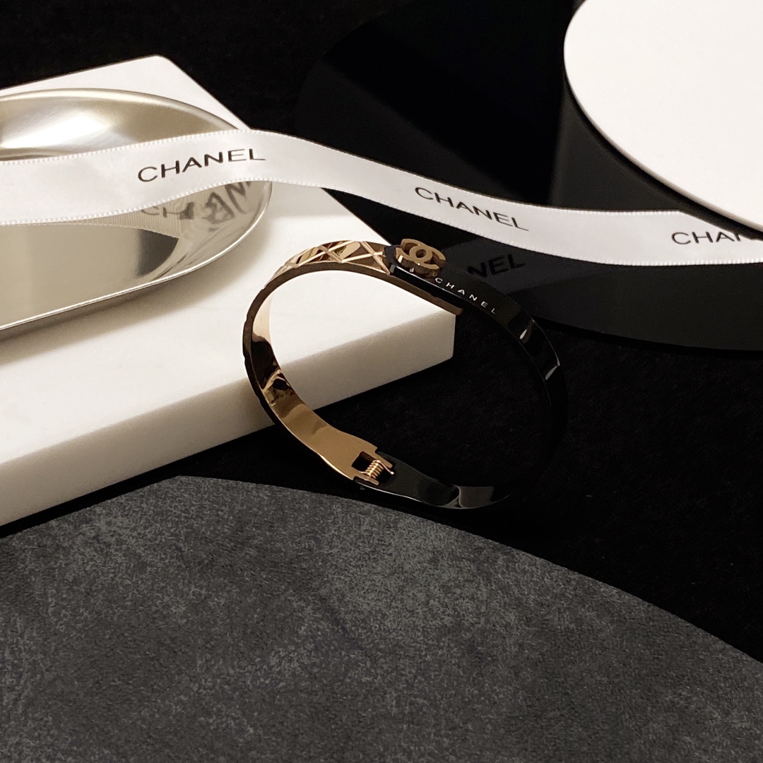 Chanel Bracelet - Soul Replicas