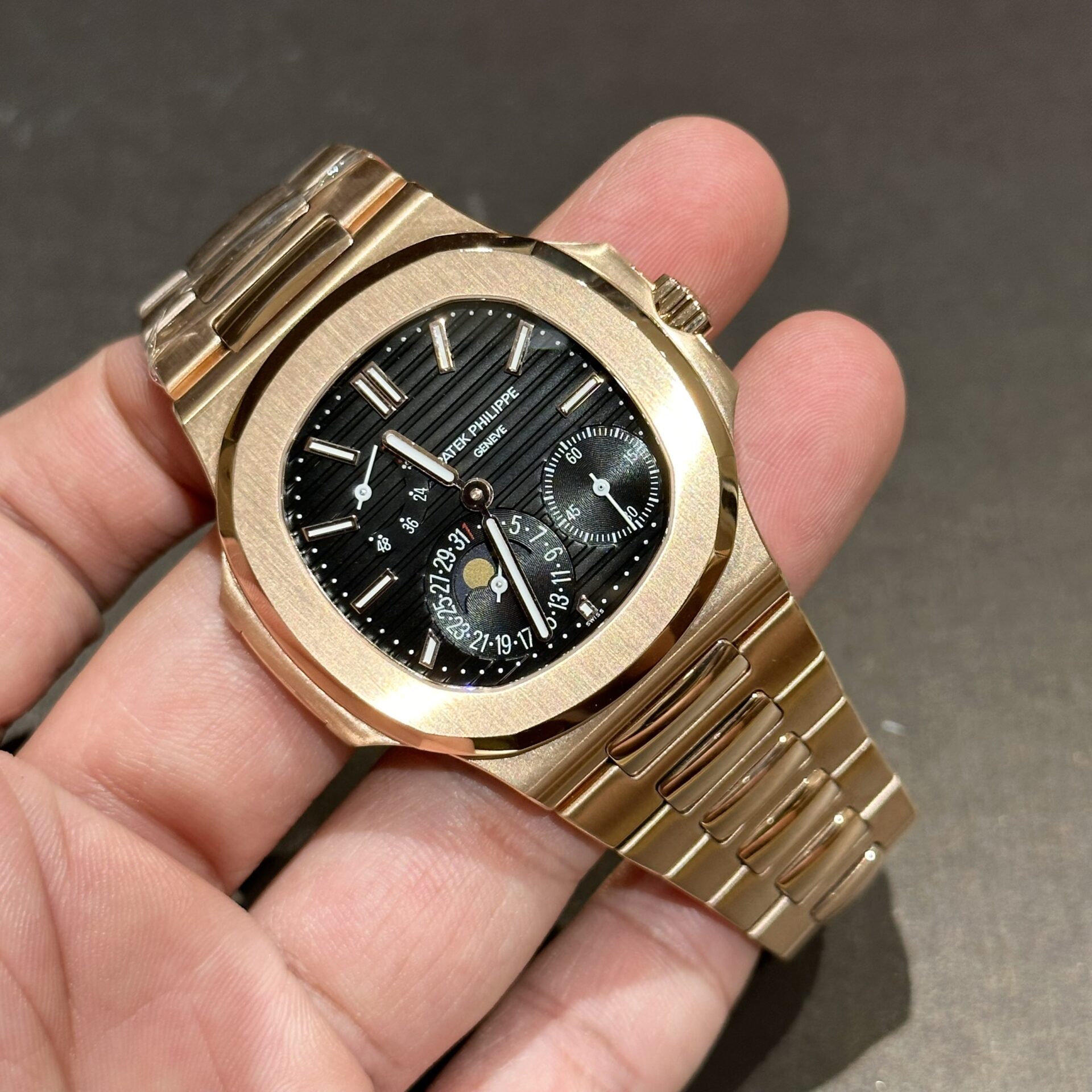 Patek Philippe Nautilus 5712 Replica Watch Black Dial GR Factory 40mm - Soul Replicas