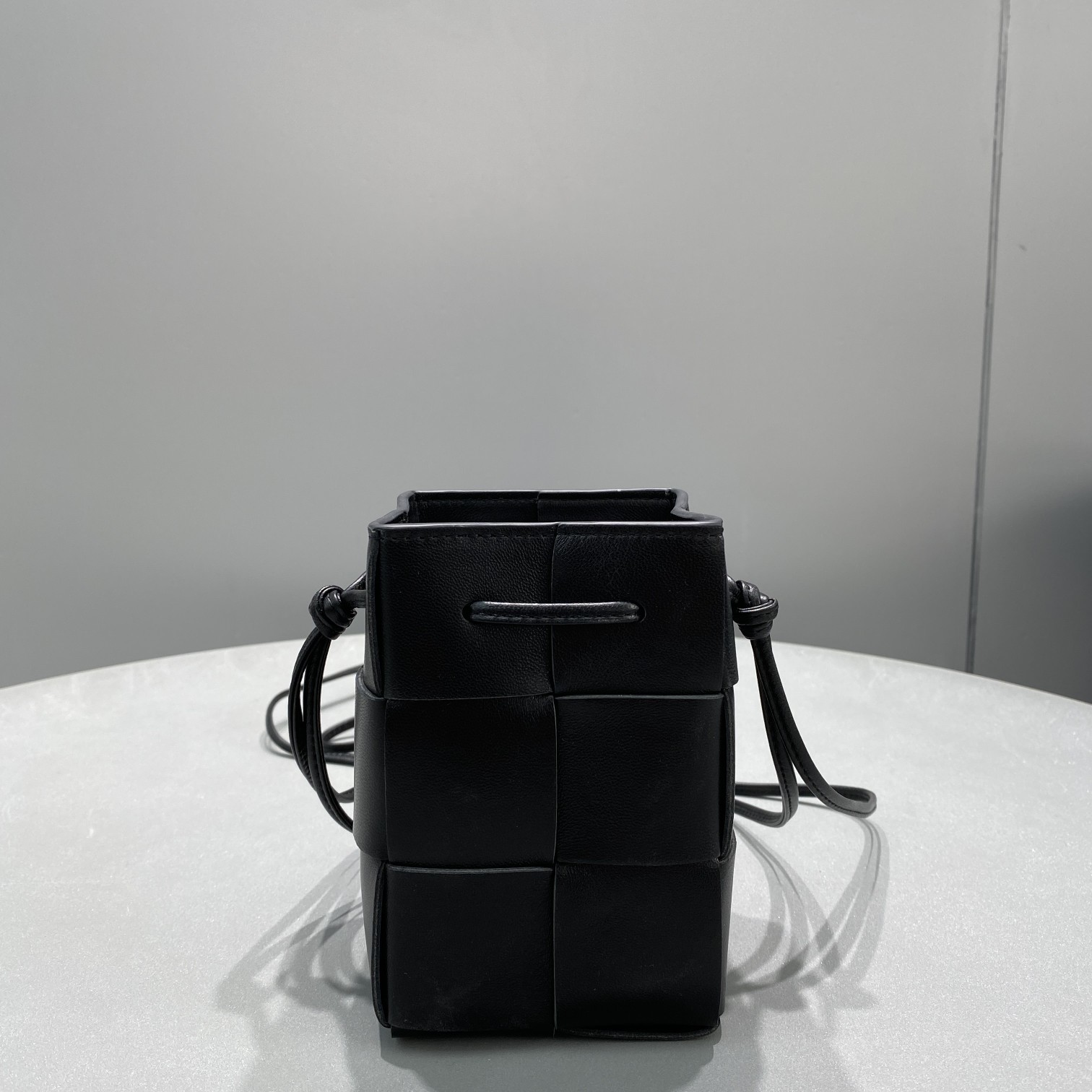 Bottega Veneta Mini Cassette Bucket Bag Black. For Women. Women-s Bags 5.5in/14cm 680217VCQC48425 - Soul Replicas