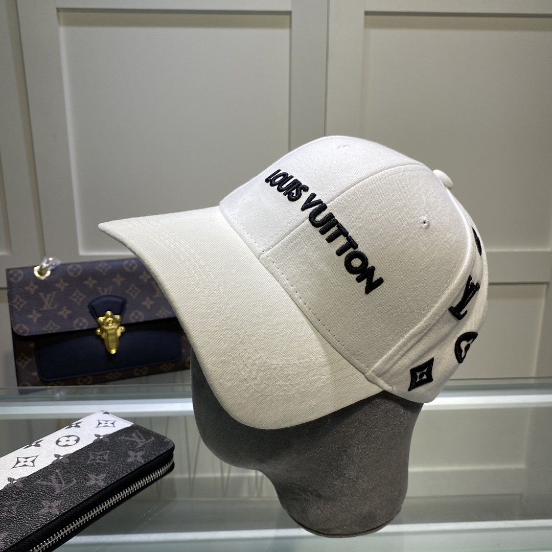 Louis Vuitton Be My Cap In White - Soul Replicas