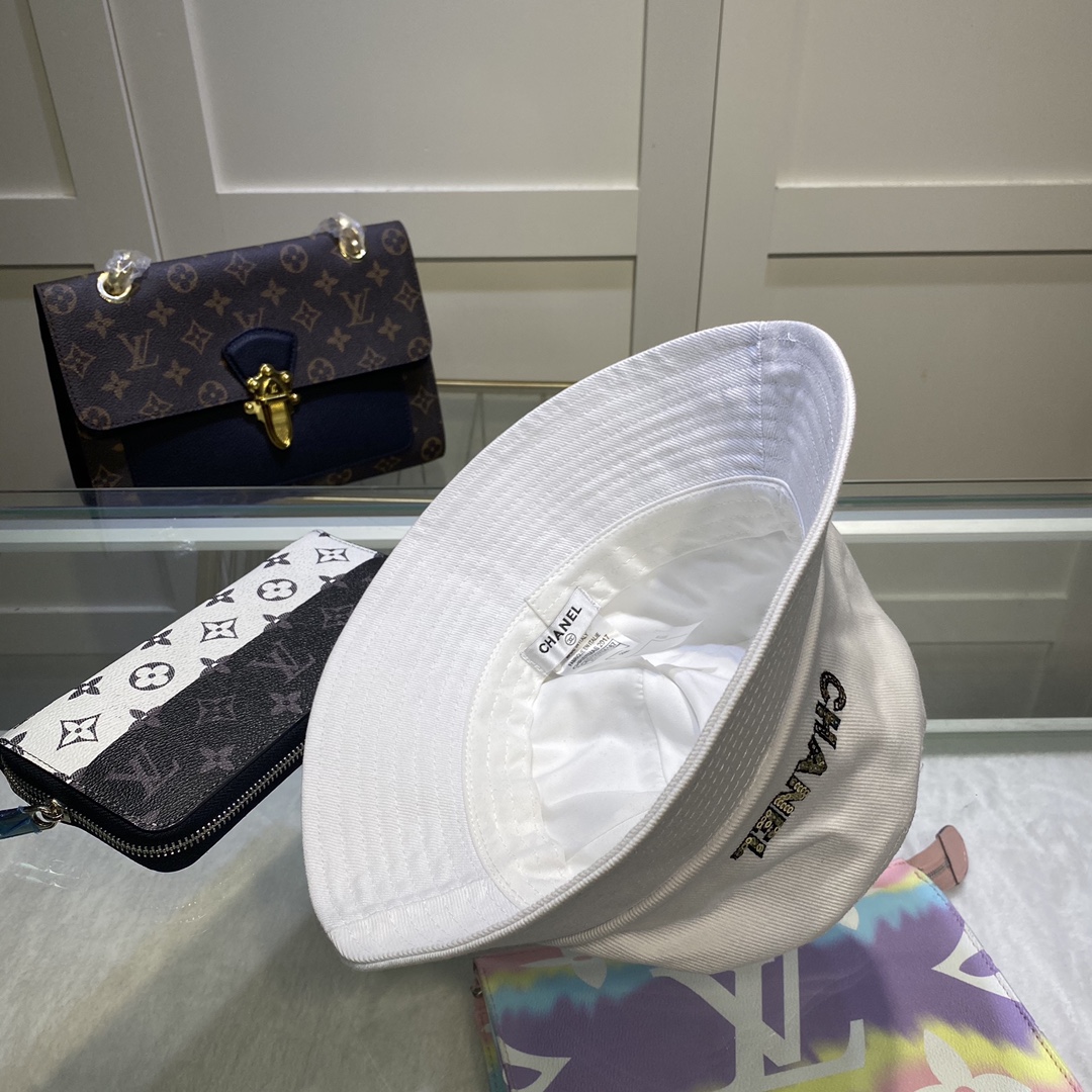 Chanel Cloche White - Soul Replicas