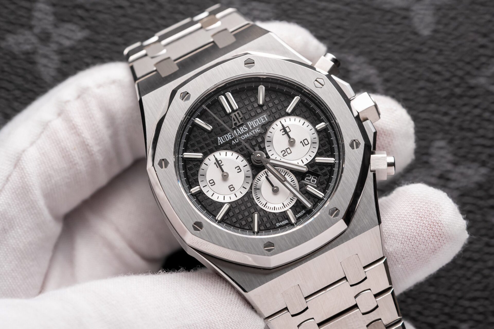Audemars Piguet Royal Oak 26331ST Replica Watch Black Dial 41mm - Soul Replicas