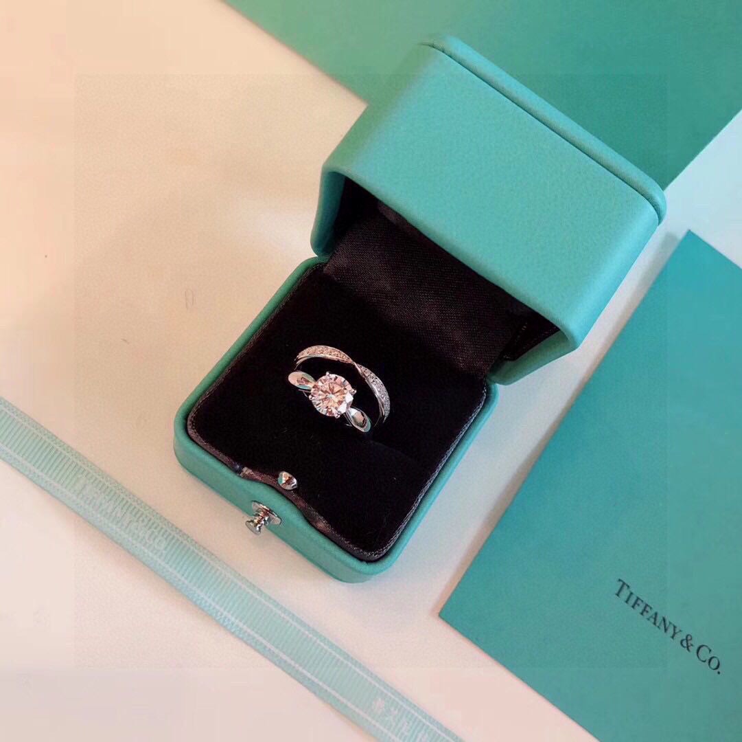 Tiffany & Co Round Pure Stone Ring - Soul Replicas