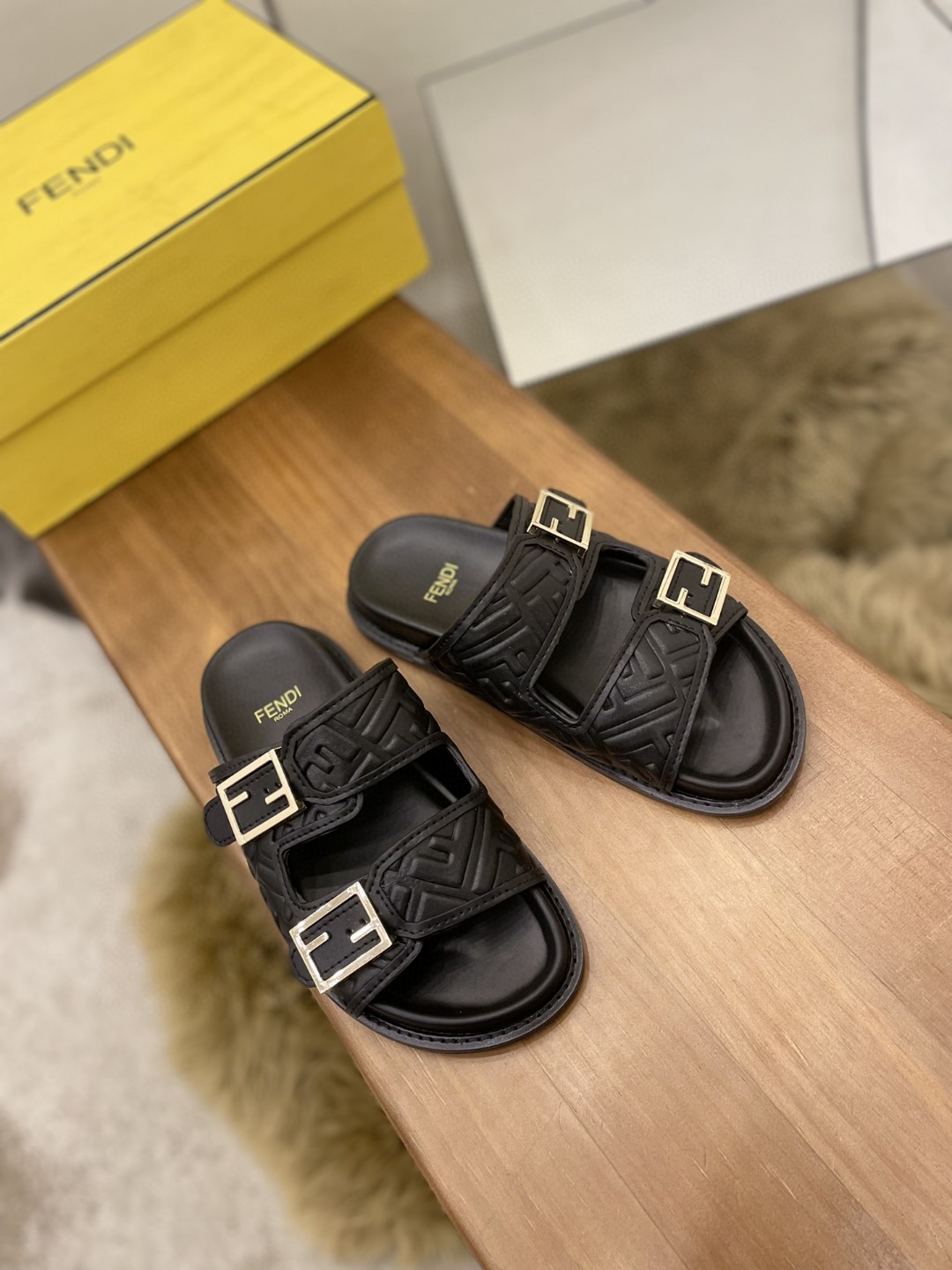 Fendi Feel Slides Black For Women - Soul Replicas