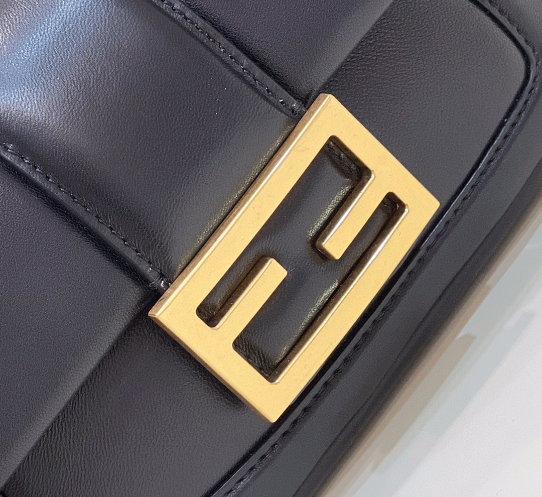 Fendi Baguette Chain Black  Bag For Woman 19cm/7.5in - Soul Replicas