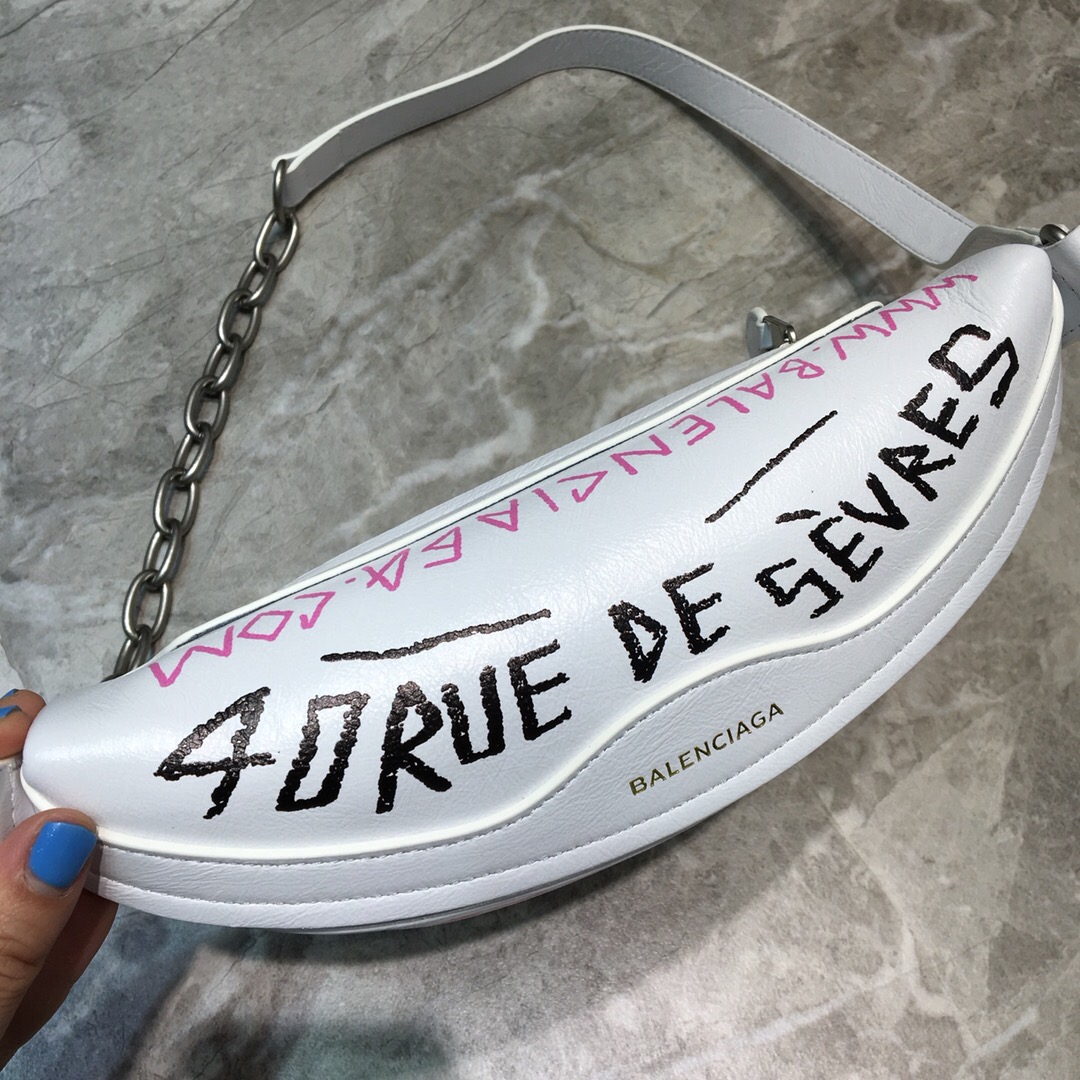 Balenciaga Souvenir XS Belt Bag In White. For Women. Women-s Bags 9.5in/24cm - Soul Replicas