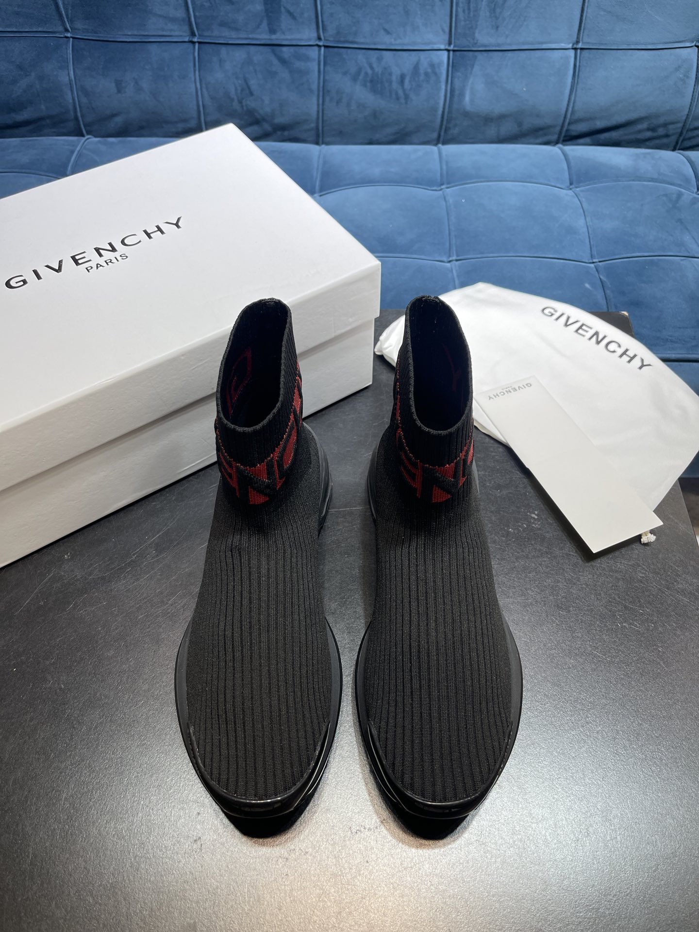 Givenchy Monumental Mallow Black And Red For Men - Soul Replicas