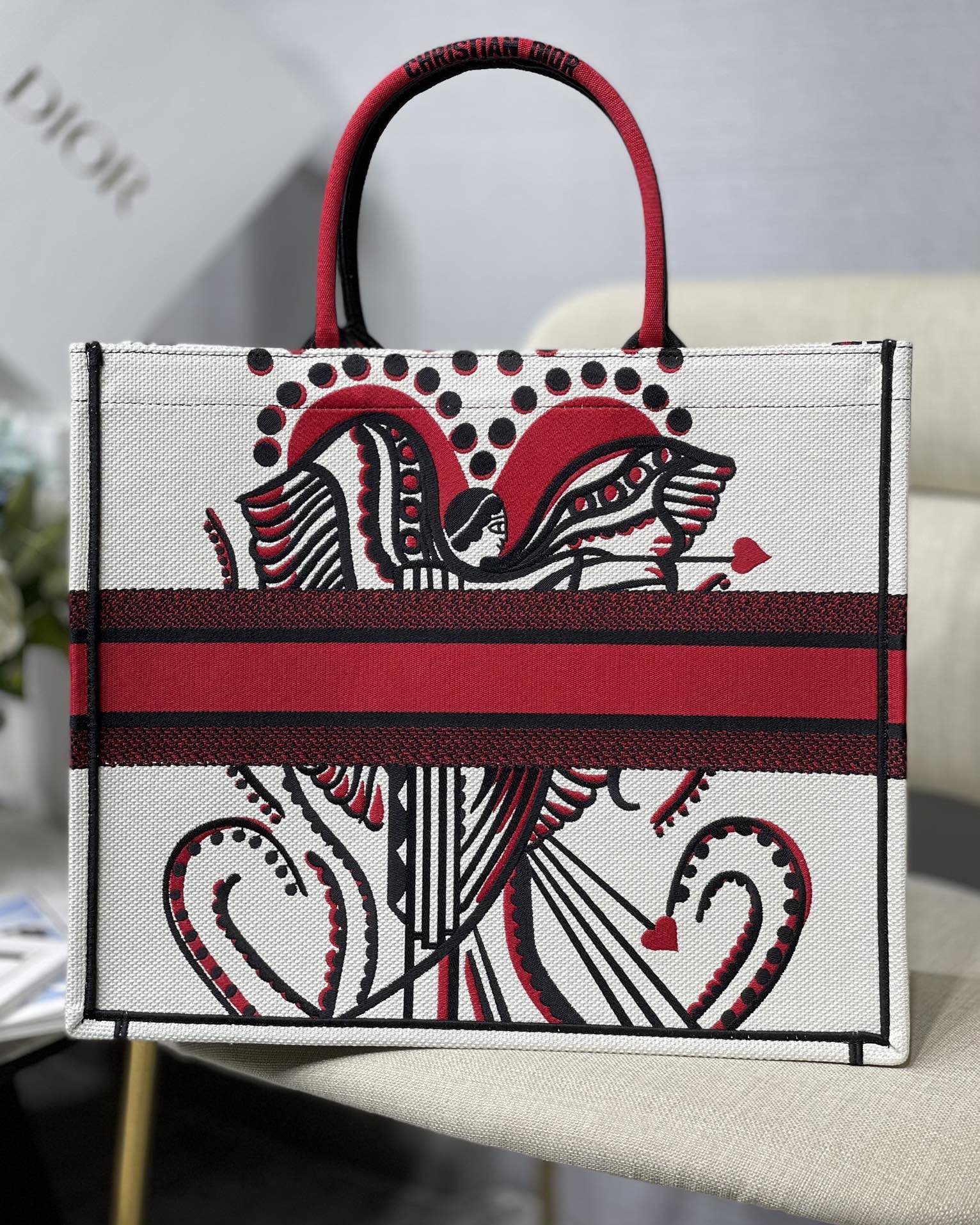 Christian Dior Medium Dior Book Tote Latte Multicolor Cupidon Embroidery. Red/White. For Women Women's Handbags. 41cm CD M1296ZTQG_M941 - Soul Replicas