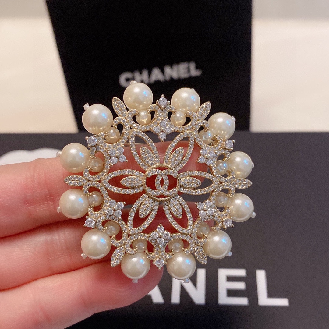 Chanel Brooch - Soul Replicas