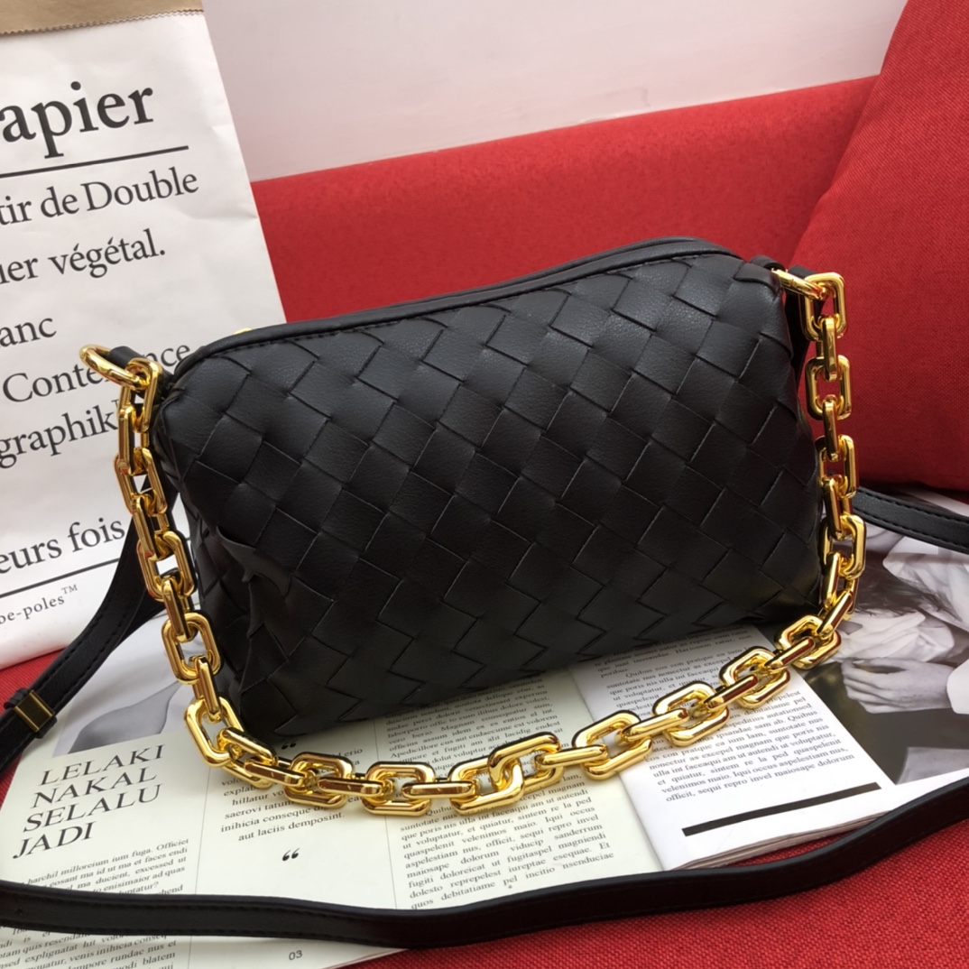 Bottega Veneta Crossbody Bag Black. For Women. Women-s Bags 9.4in/24cm - Soul Replicas