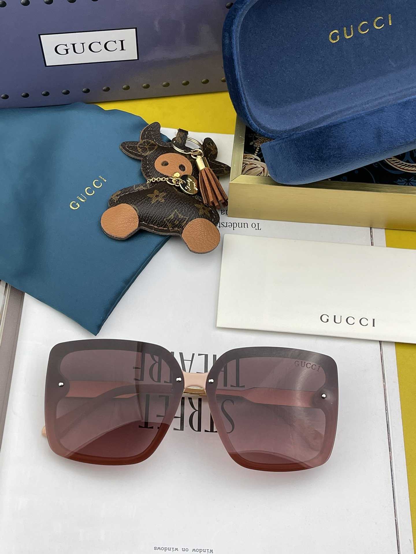 Gucci Rectangular Frame Sunglasses - Soul Replicas