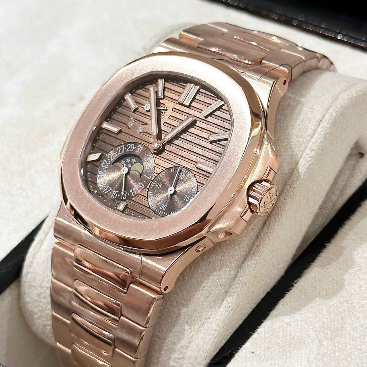 Patek Philippe Nautilus 5712 Gold Wrapped Chocolate Dial GRF 40mm - Soul Replicas