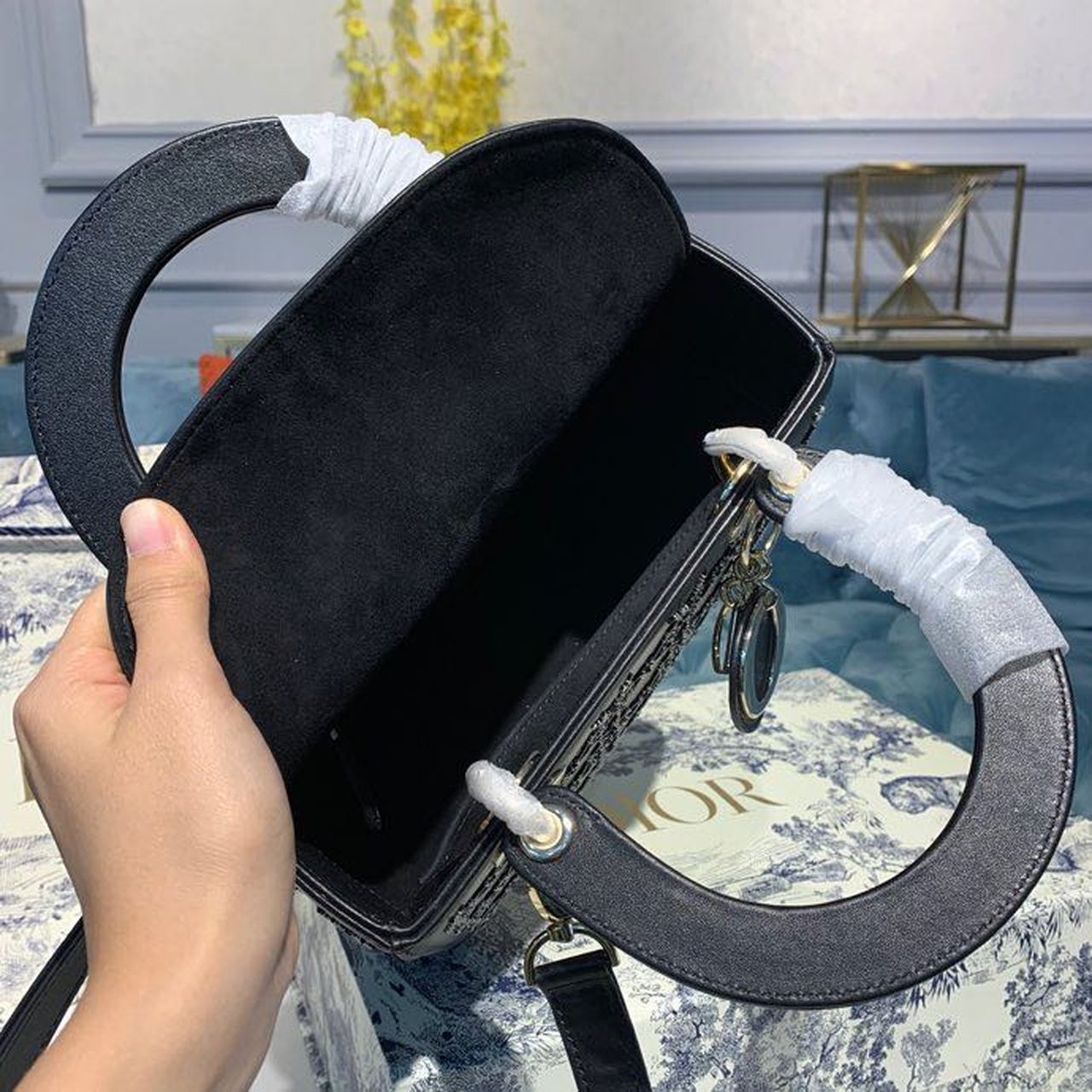 Christian Dior Medium Lady Dior Bag Gold Toned Hardware Embroidered Black 24cm/9in CD - Soul Replicas