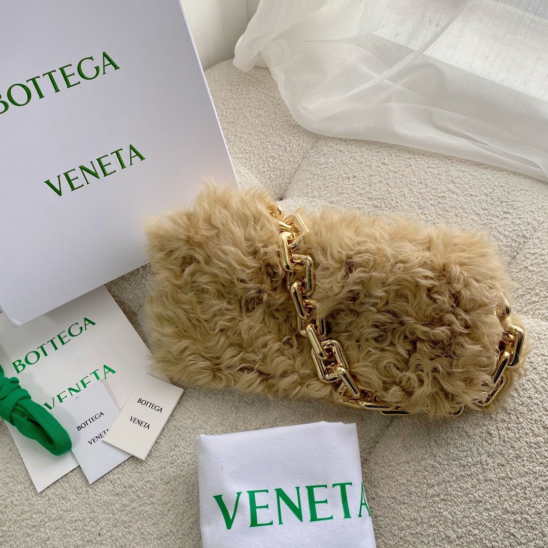 Bottega Veneta Chain Pouch Yellow. For Women. Women-s Bags 12.2in/31cm 620230V13L09776 - Soul Replicas