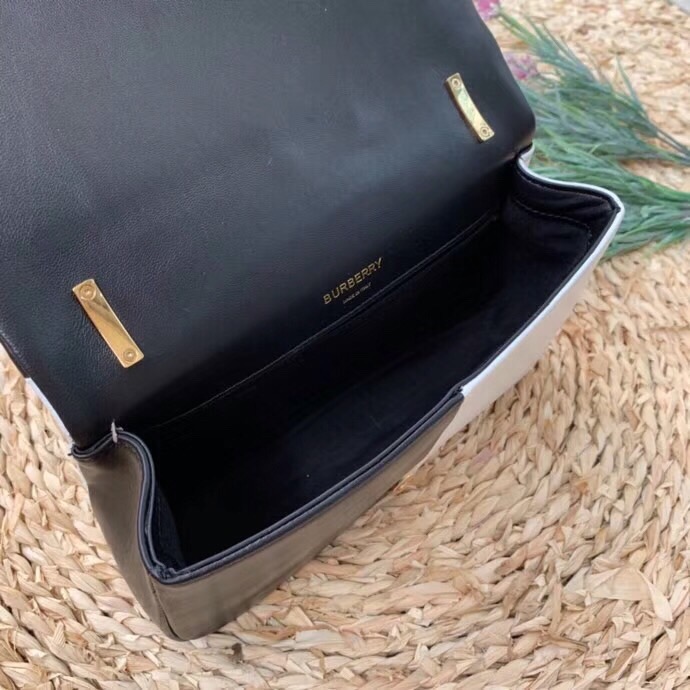 Burberry Horseferry Print Quilted Small Lola Bag Monogram Black And White For Women. Women-s Bags 9in/23cm - Soul Replicas