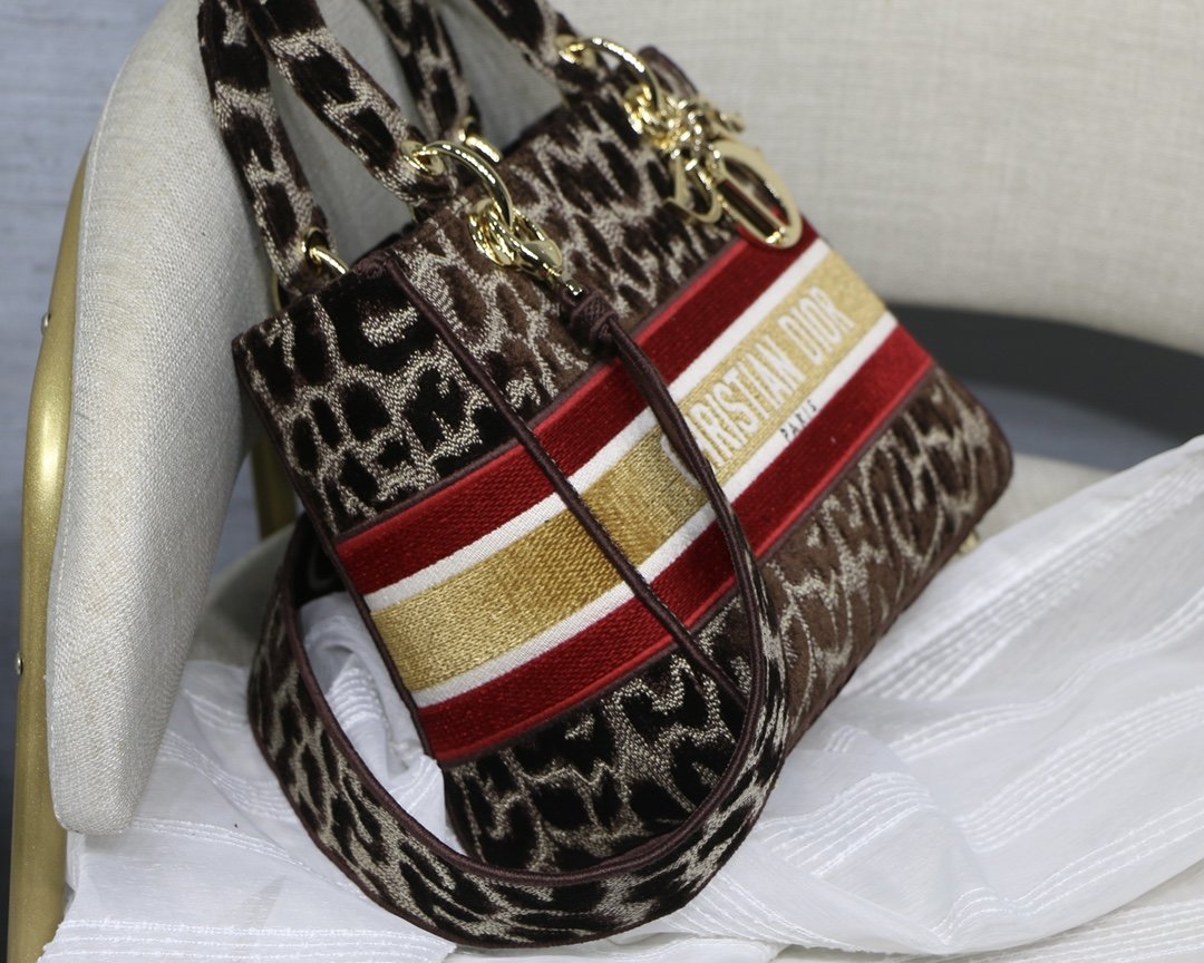 Christian Dior Medium Lady D-Lite Bag. Leopard Brown. For Women Women-s Handbags. Crossbody Bags. 24cm CD - Soul Replicas