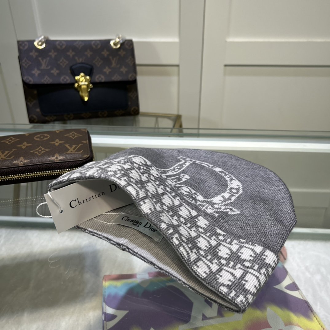 Dior Pompom Beanie In Grey - Soul Replicas
