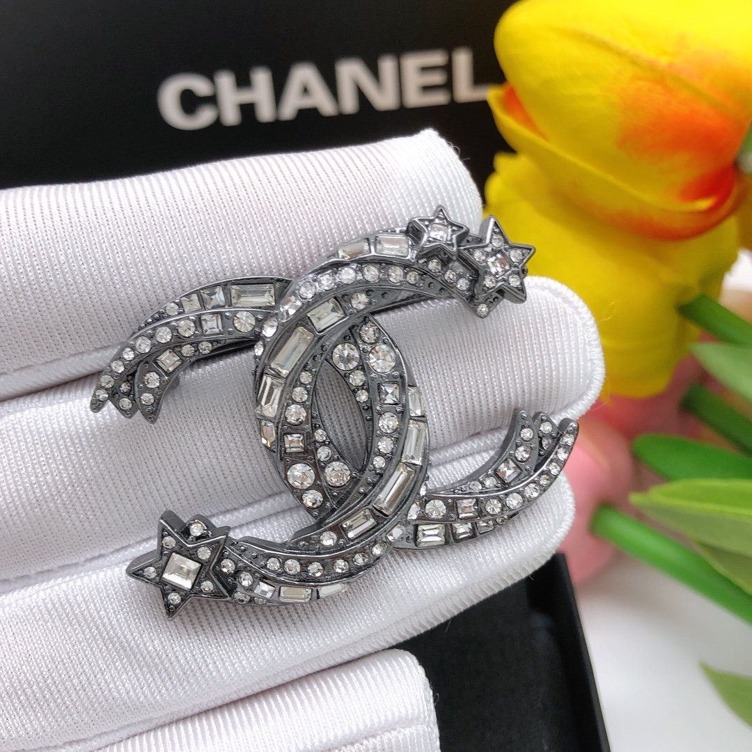 Chanel Brooch - Soul Replicas
