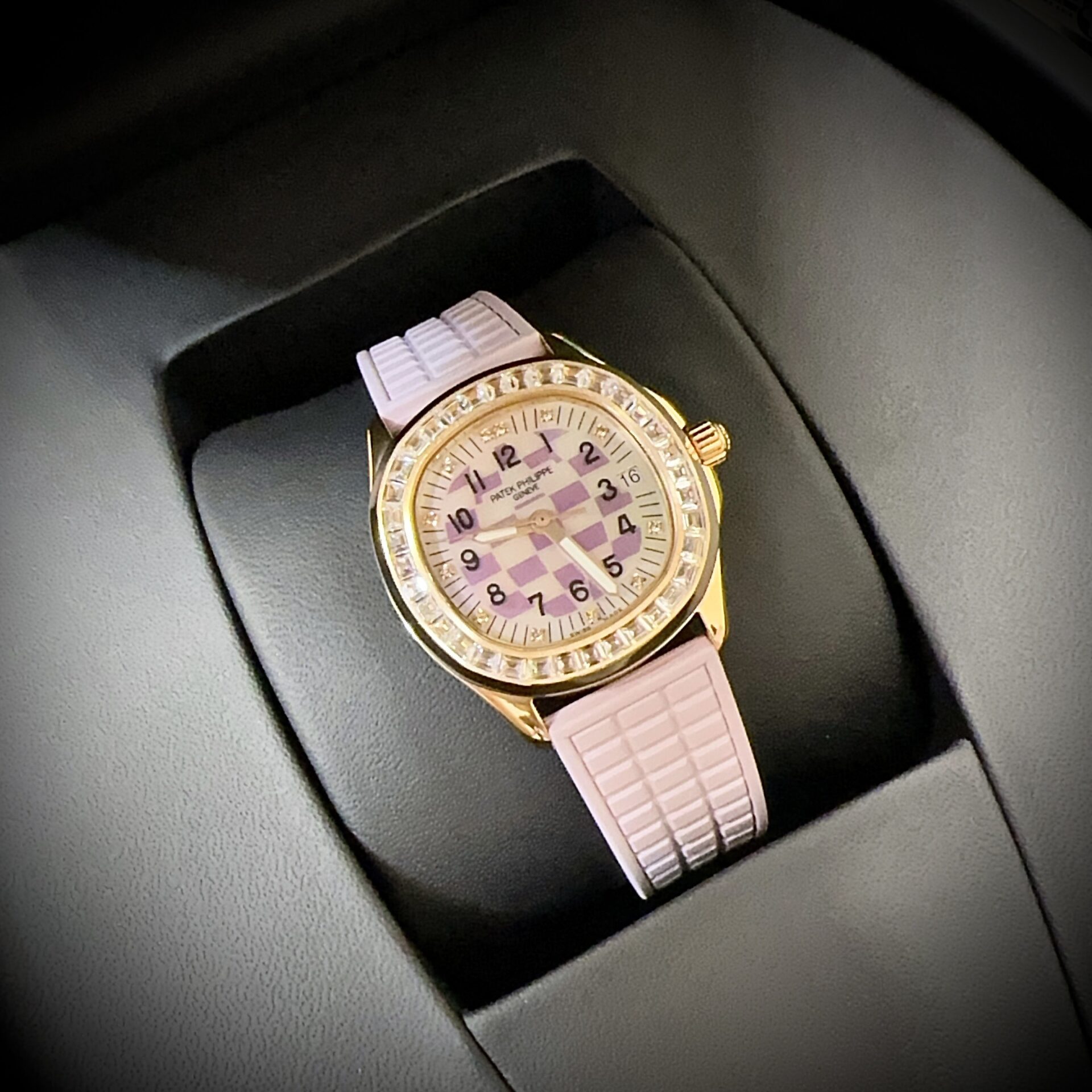 Patek Philippe Aquanaut 5072R Women-s Replica Watch Pink PPF 35.6mm - Soul Replicas