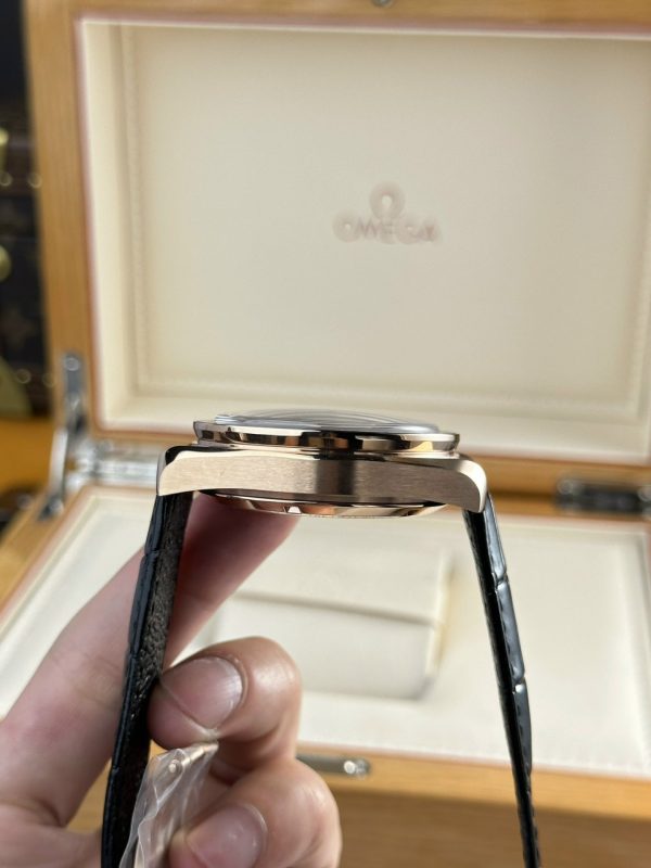 Omega SpeedMaster MoonWatch Replica Watch Black Dial RM Factory 44mm - Soul Replicas