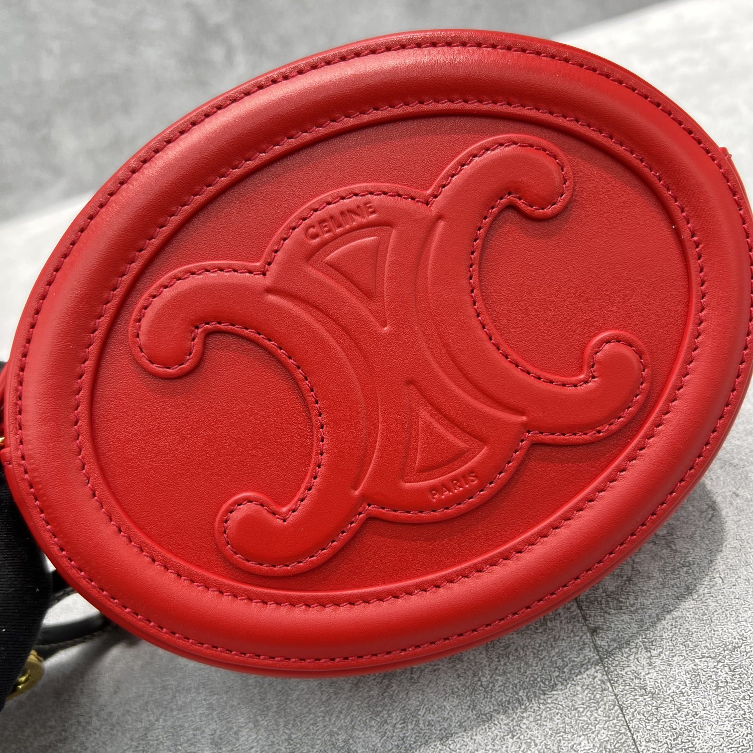 Celine Crossbody Oval Purse Cuir Triomphe Red For Women 6in/16cm  - Soul Replicas