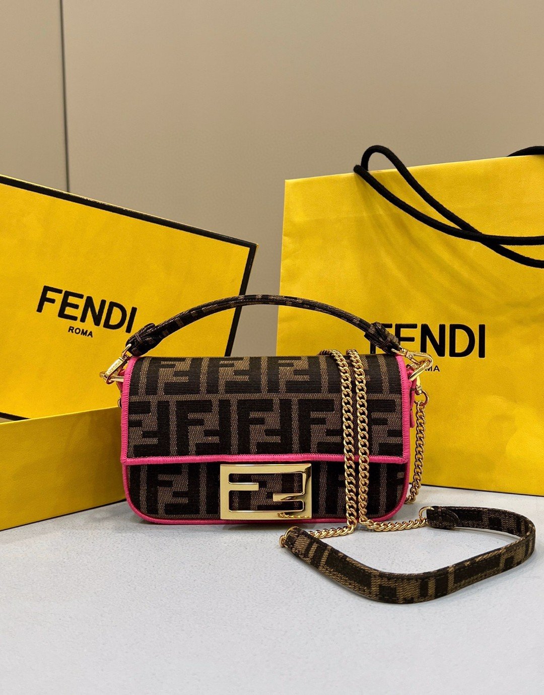 Fendi Baguette Small Brown Fabric Pink Border Bag For Woman 18cm/7in - Soul Replicas