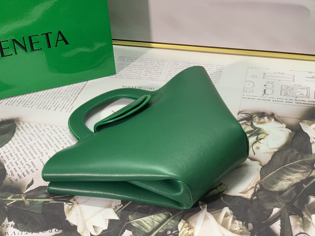 Bottega Veneta Handle Bag Green. For Women. Women's Bags 12.6in/32cm - Soul Replicas