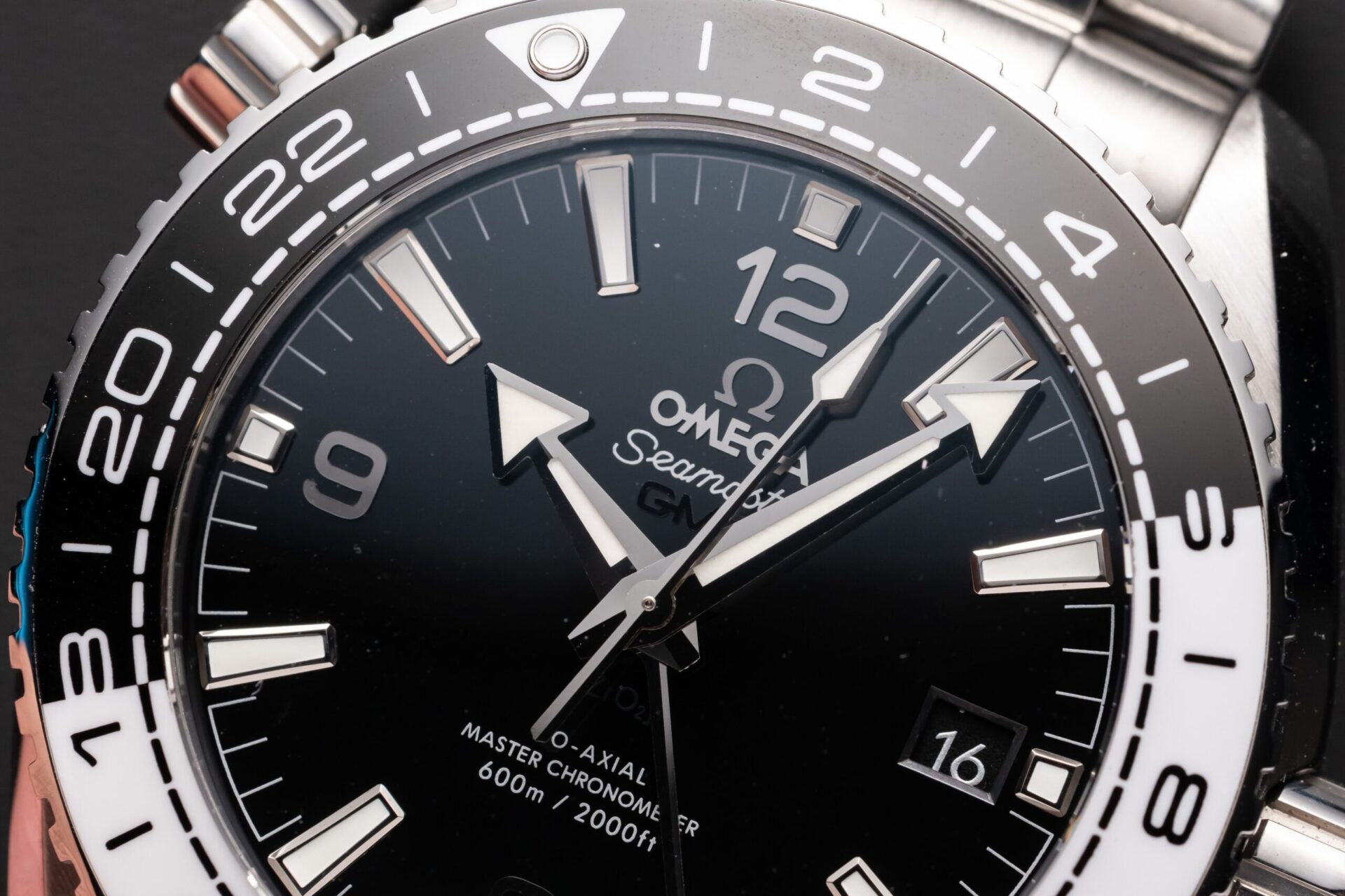 Omega Replica Watch Seamaster Planet Ocean 600m Black Dial 43.5mm - Soul Replicas