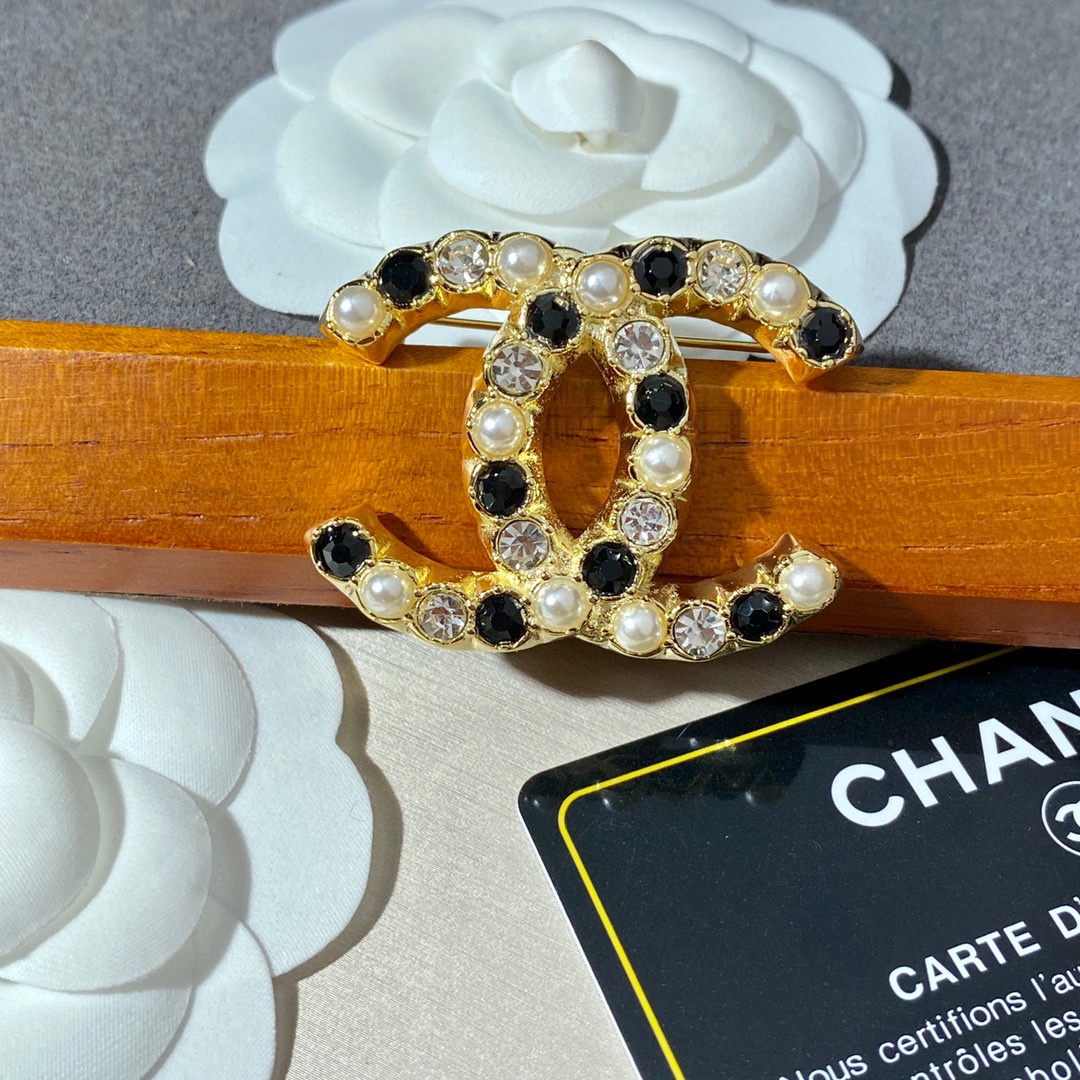 Chanel Brooch - Soul Replicas