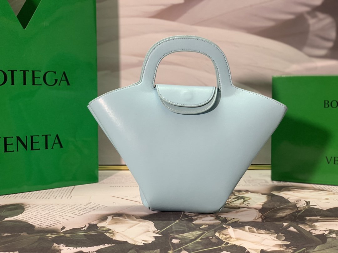 Bottega Veneta Handle Bag Blue. For Women. Women's Bags 12.6in/32cm - Soul Replicas