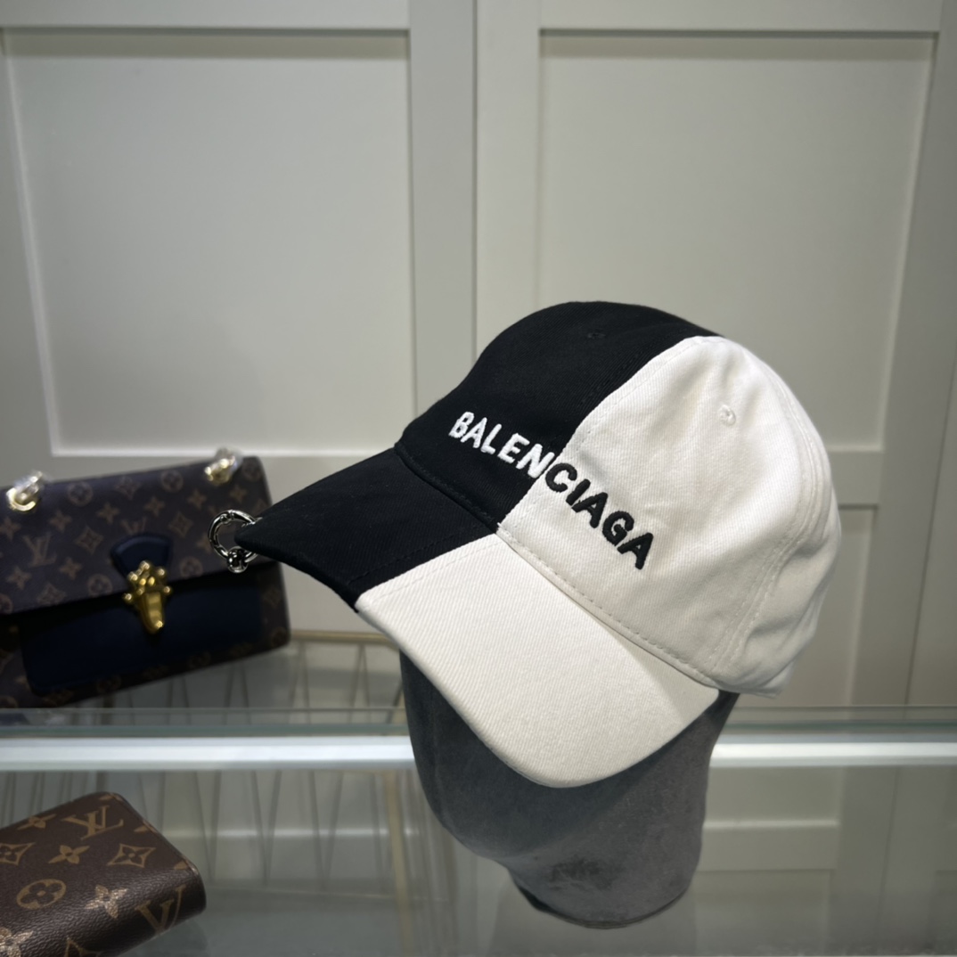 Balenciaga Logo Cap Black/White Cap - Soul Replicas