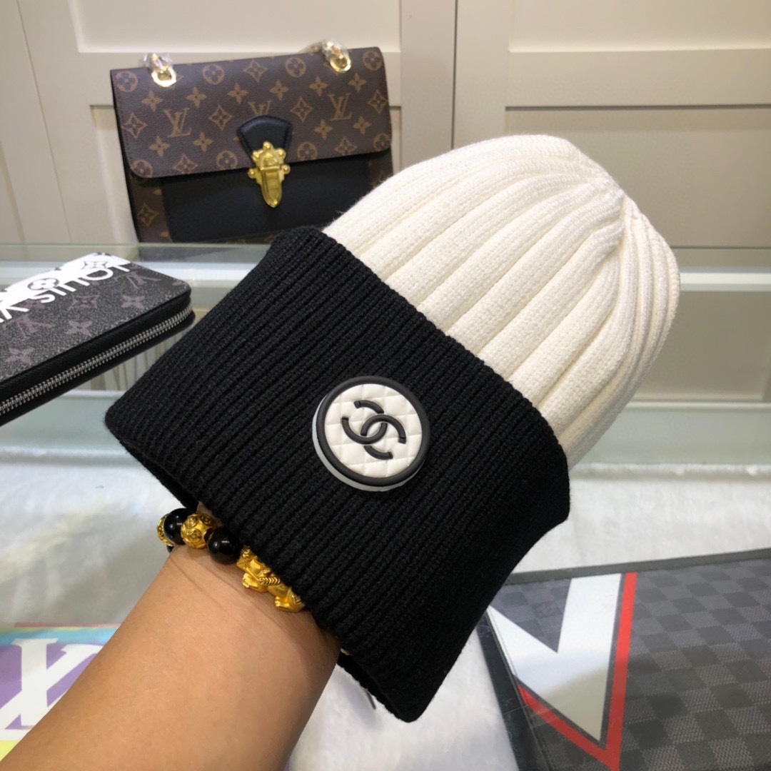Chanel Beanie In Black & White - Soul Replicas