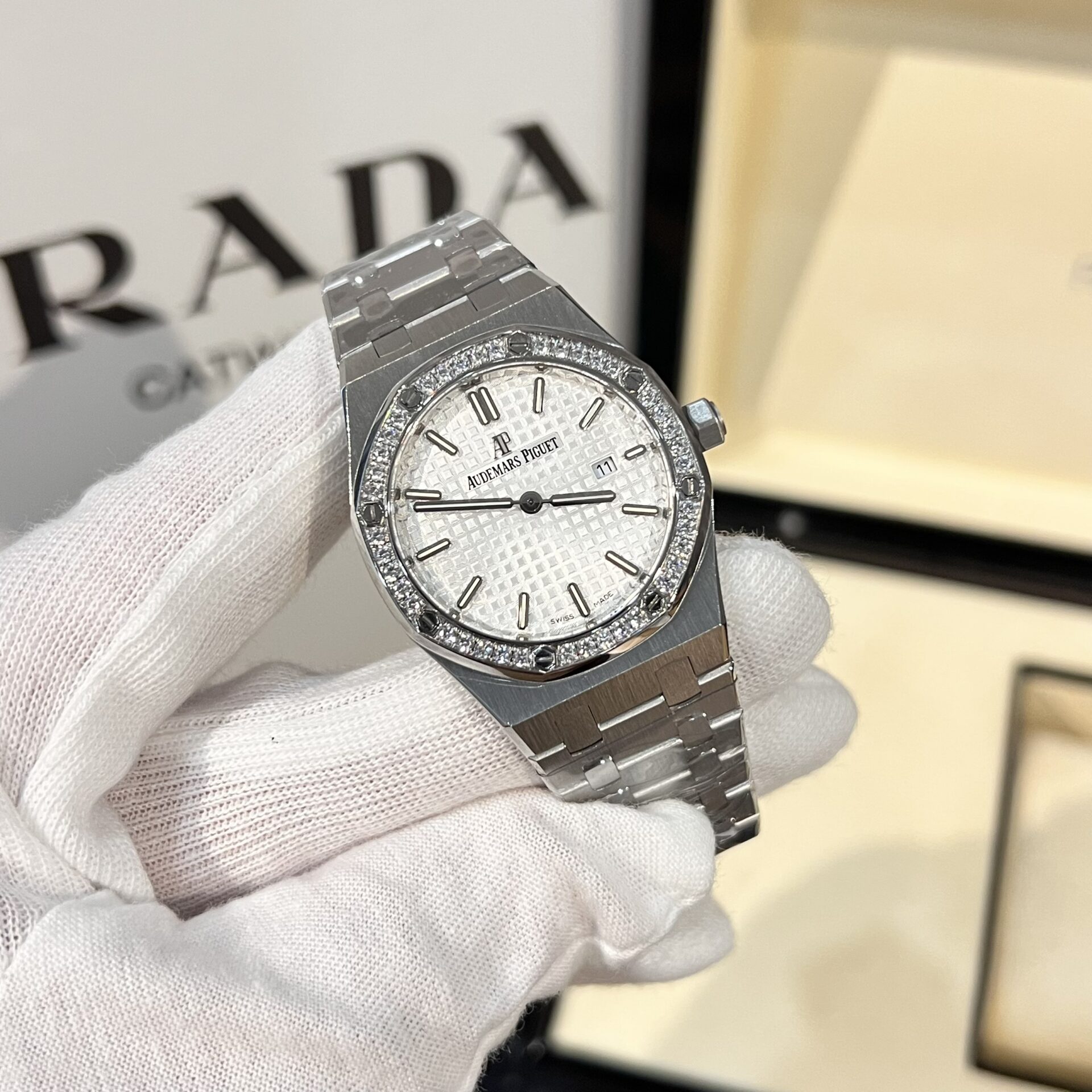 Audemars Piguet Replica Watch Women-s White Dial 33mm - Soul Replicas