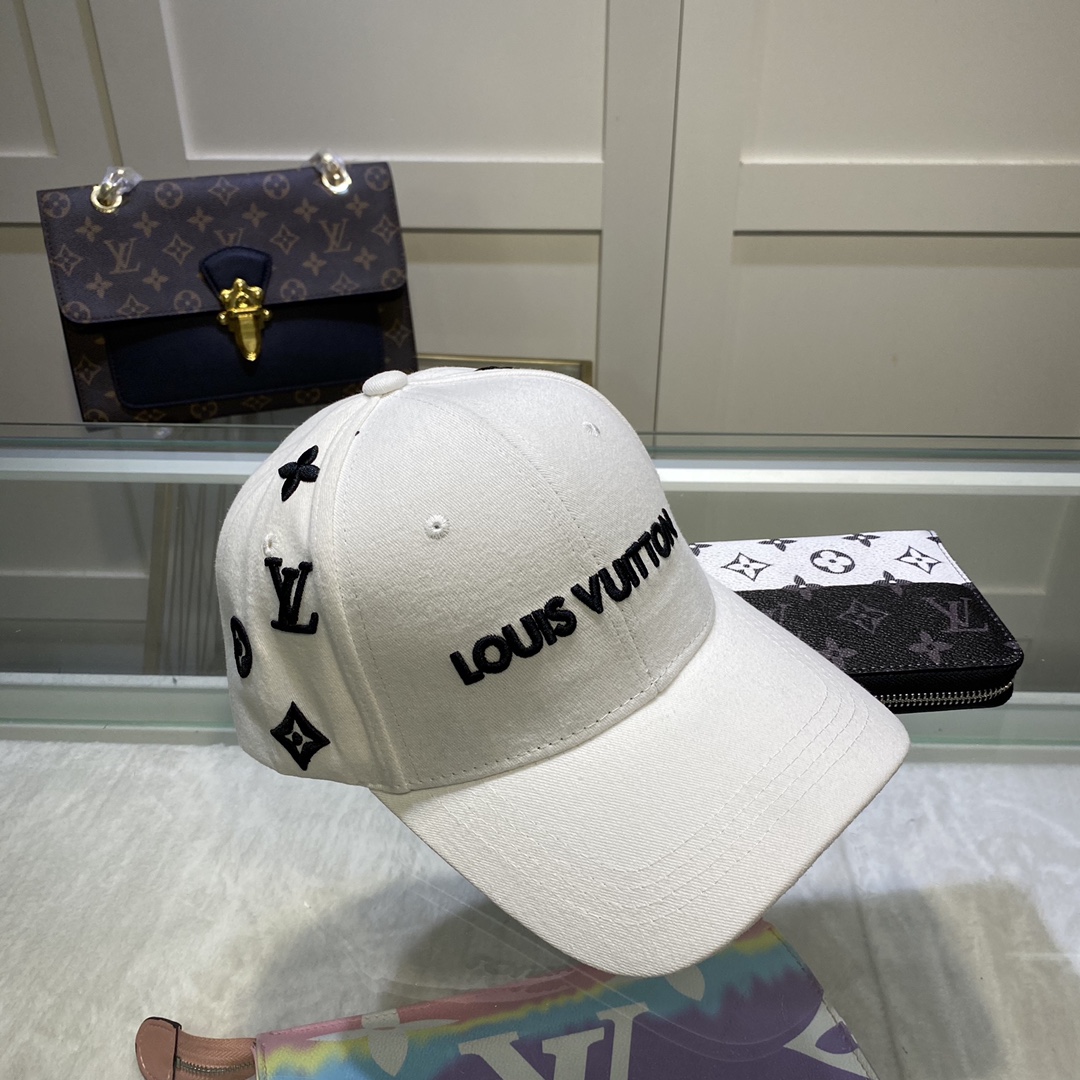 Louis Vuitton Be My Cap In White - Soul Replicas