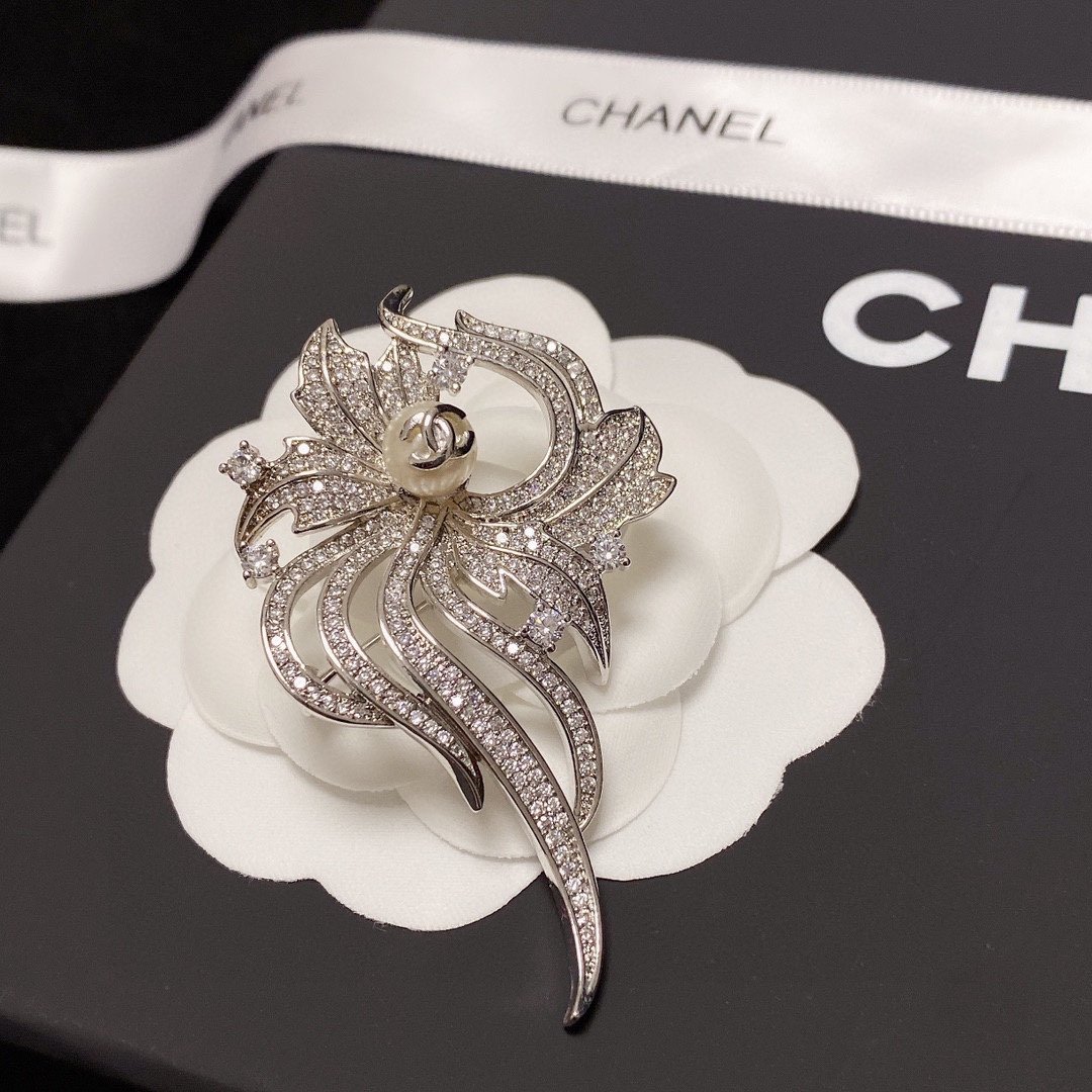 Chanel Brooch - Soul Replicas