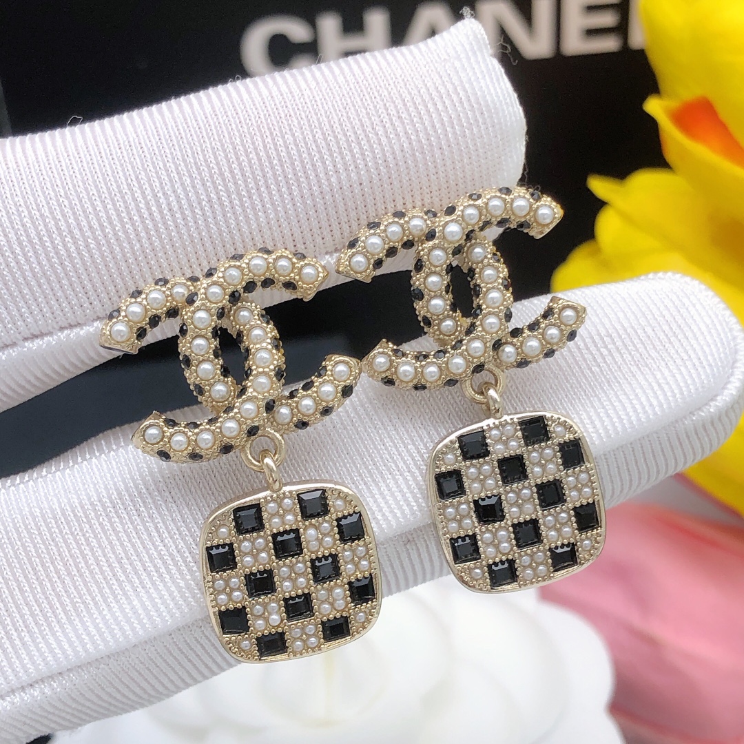 Chanel Earrings - Soul Replicas