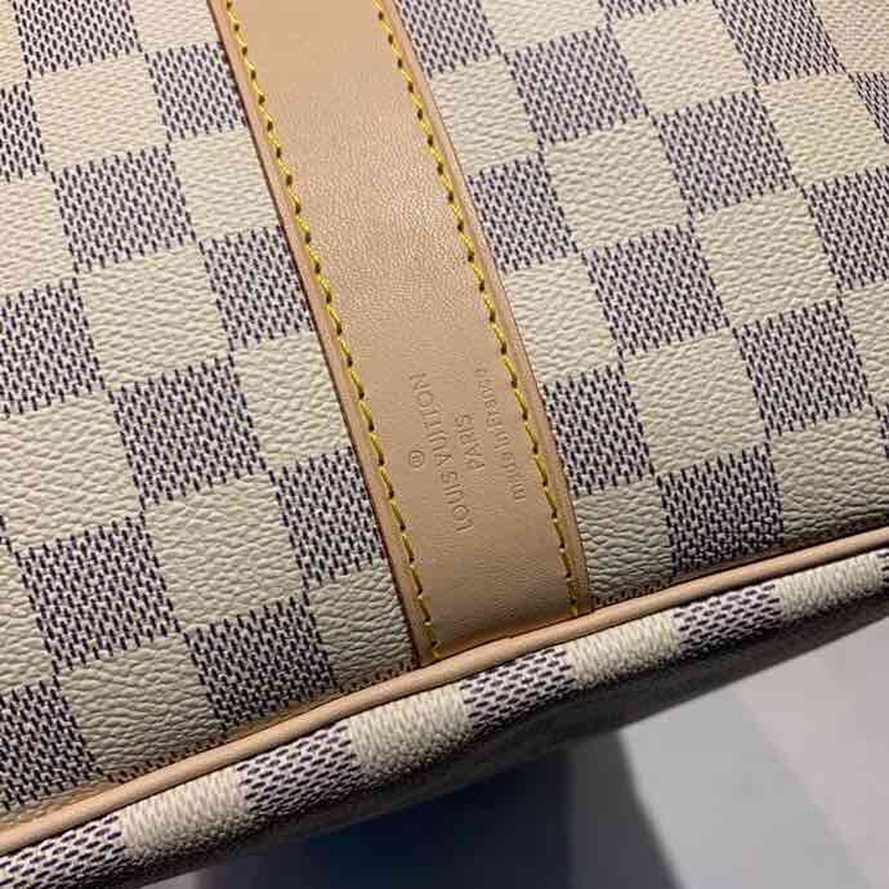 Louis Vuitton Keepall Bandouliere 55 Damier Azur Canvas For Women. Women-s Handbags. Travel Bags 21.7in/55cm LV N41429 - Soul Replicas