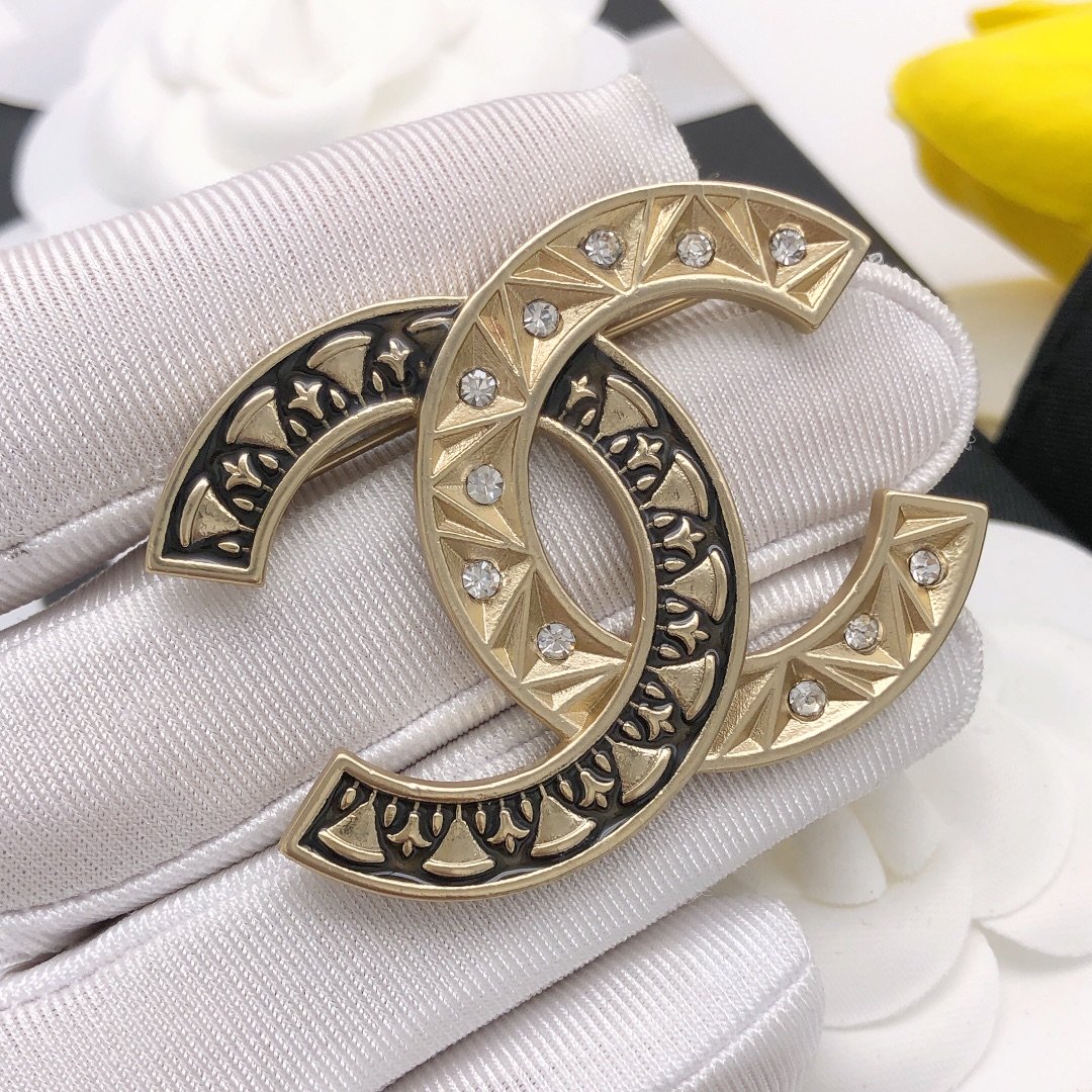 Chanel Brooch - Soul Replicas