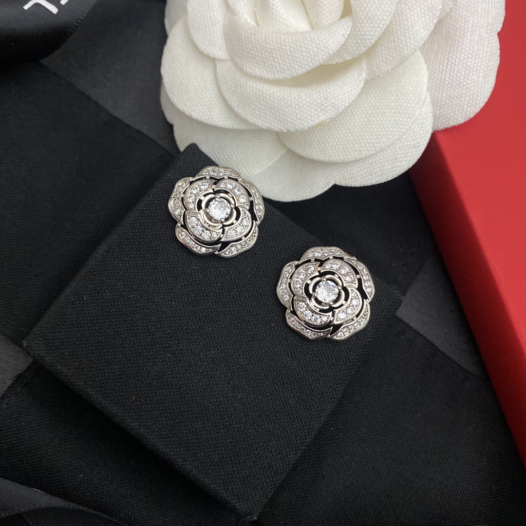Chanel Earrings - Soul Replicas